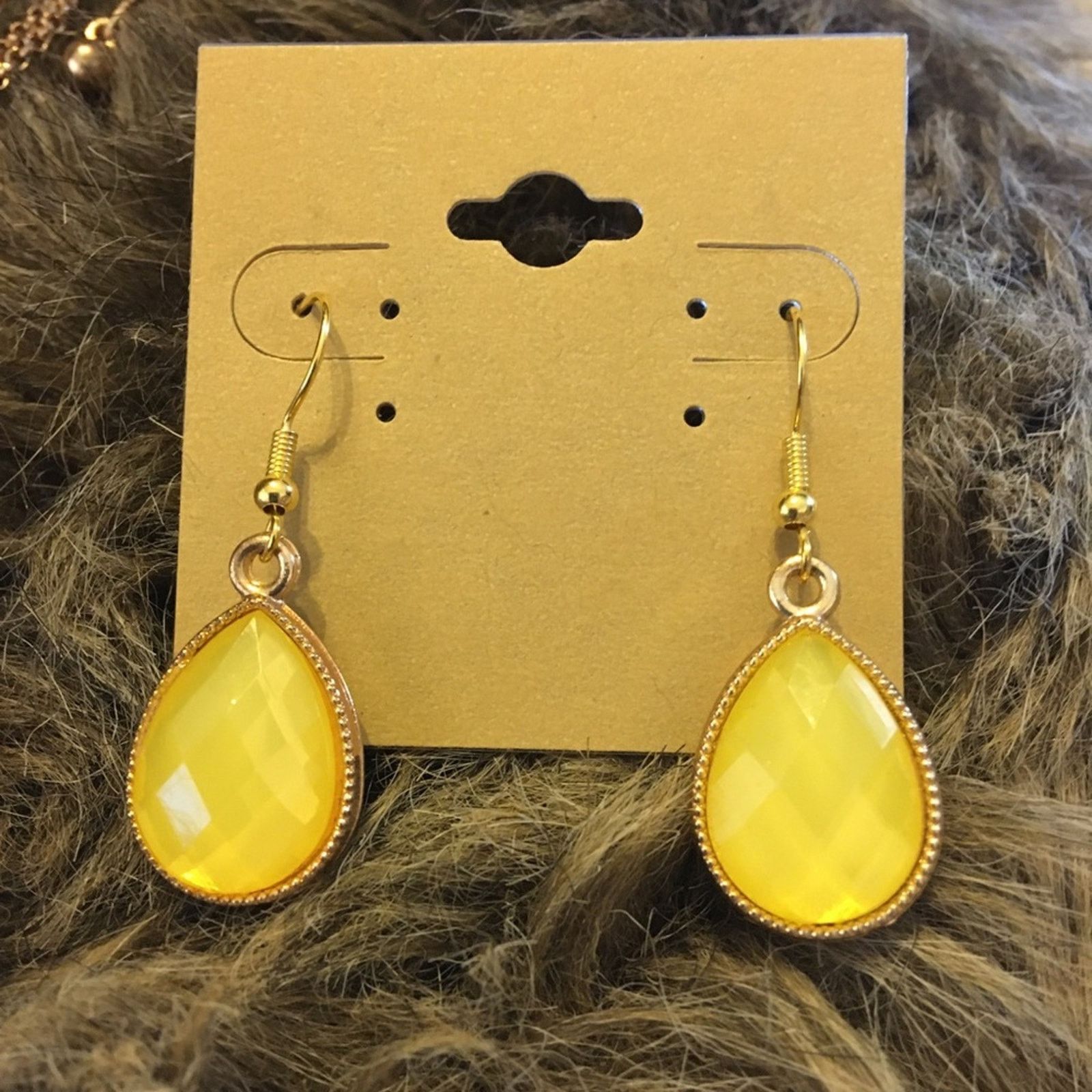 Jewelry Charming Charlie mellow yellow jewelry set Size ONE SIZE - 7 Thumbnail