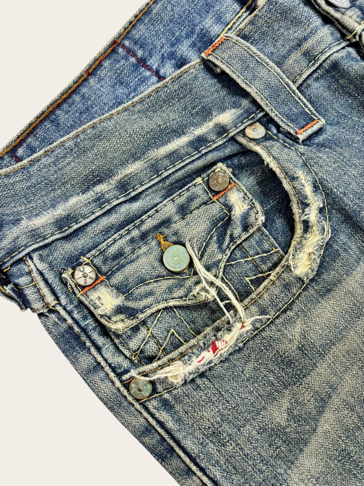 True Religion Vtg True Religion BILLY Distress Flared Yellow Faded Jeans Size US 34 / EU 50 - 6 Thumbnail
