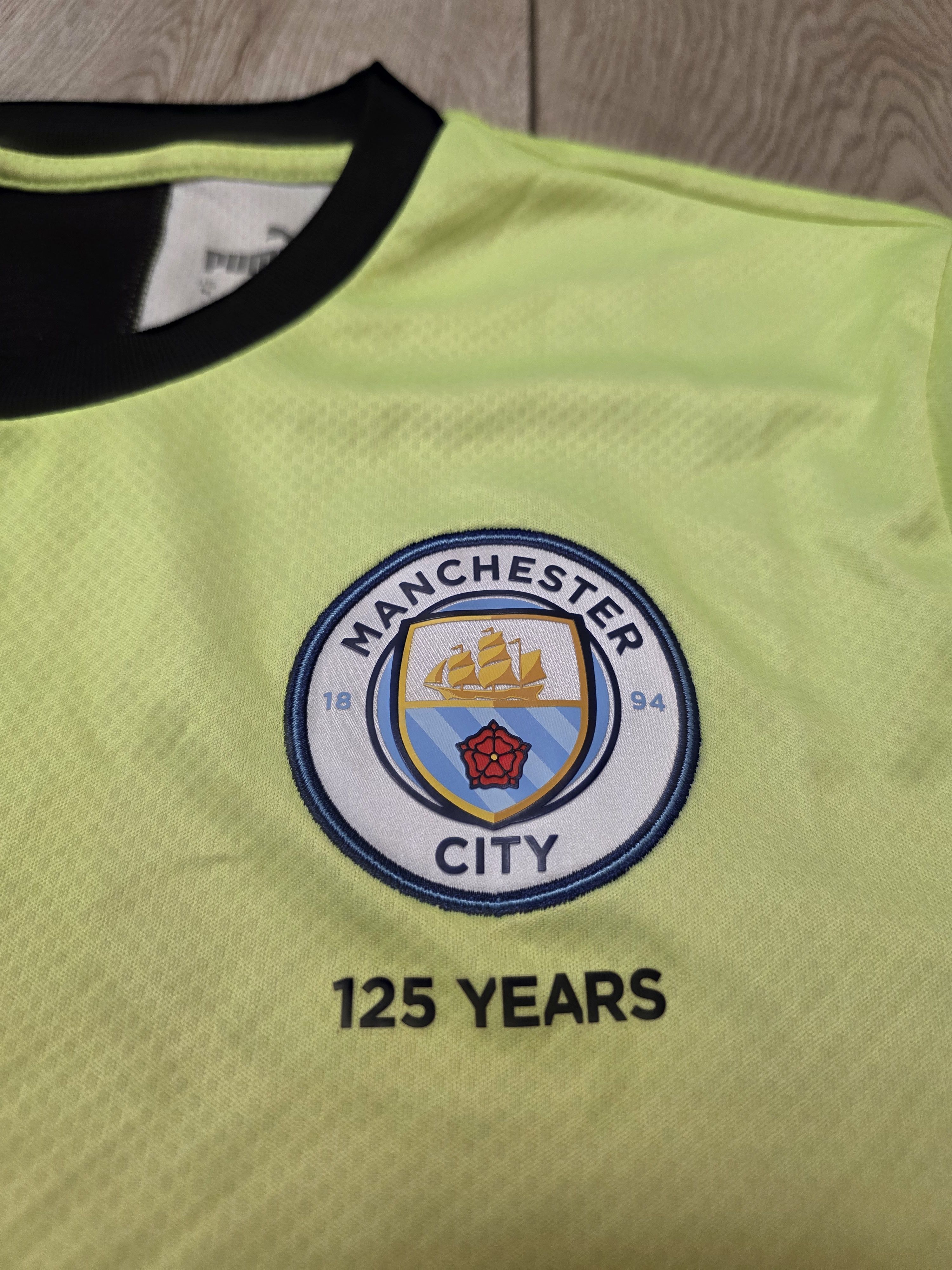 Puma MANCHESTER CITY 2019 2020 THIRD FOOTBALL SHIRT SOCCER JERSEY Size US M / EU 48-50 / 2 - 4 Thumbnail