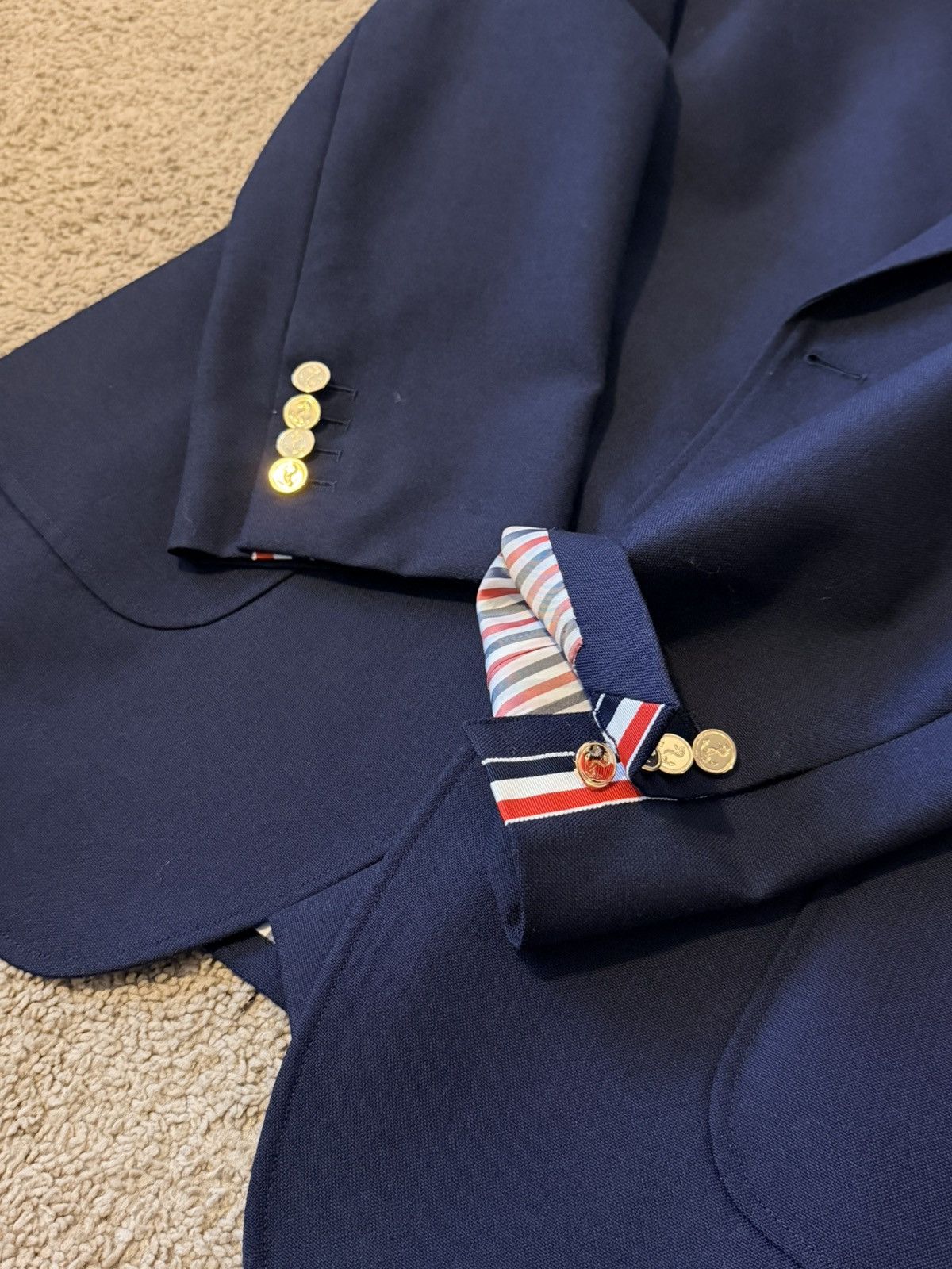 Thom Browne [NWT] Thom Browne Navy Virgin Wool Peak Lapel Blazer Size 42R - 3 Thumbnail