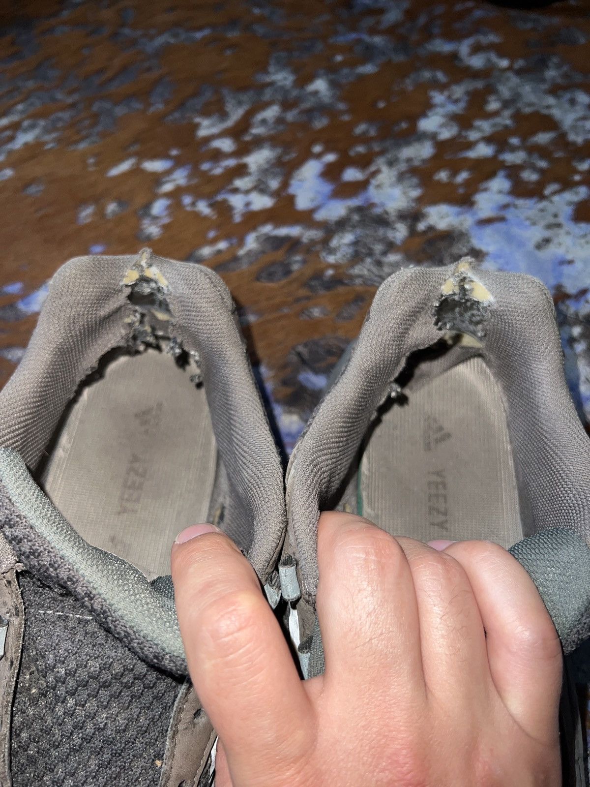 Yeezy Yeezy 700 V2 Geode Size US 10 / EU 43 - 6 Thumbnail