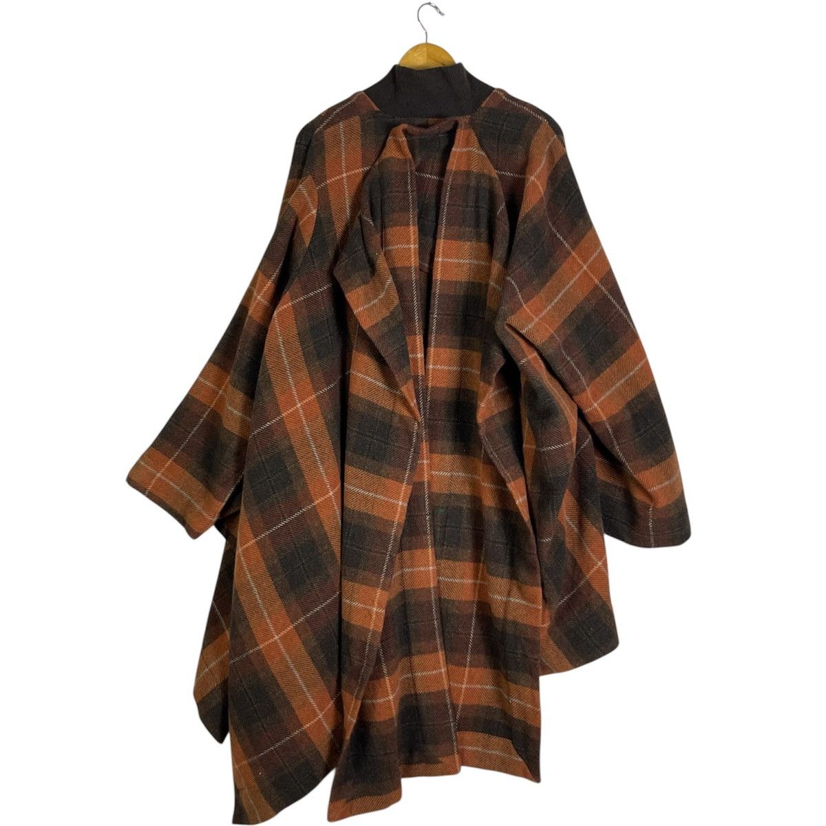 Vivienne Westwood Vivienne Westwood MAN Asymmetrical Plaid Blanket Cape Coat Size US M / EU 48-50 / 2 - 3 Thumbnail