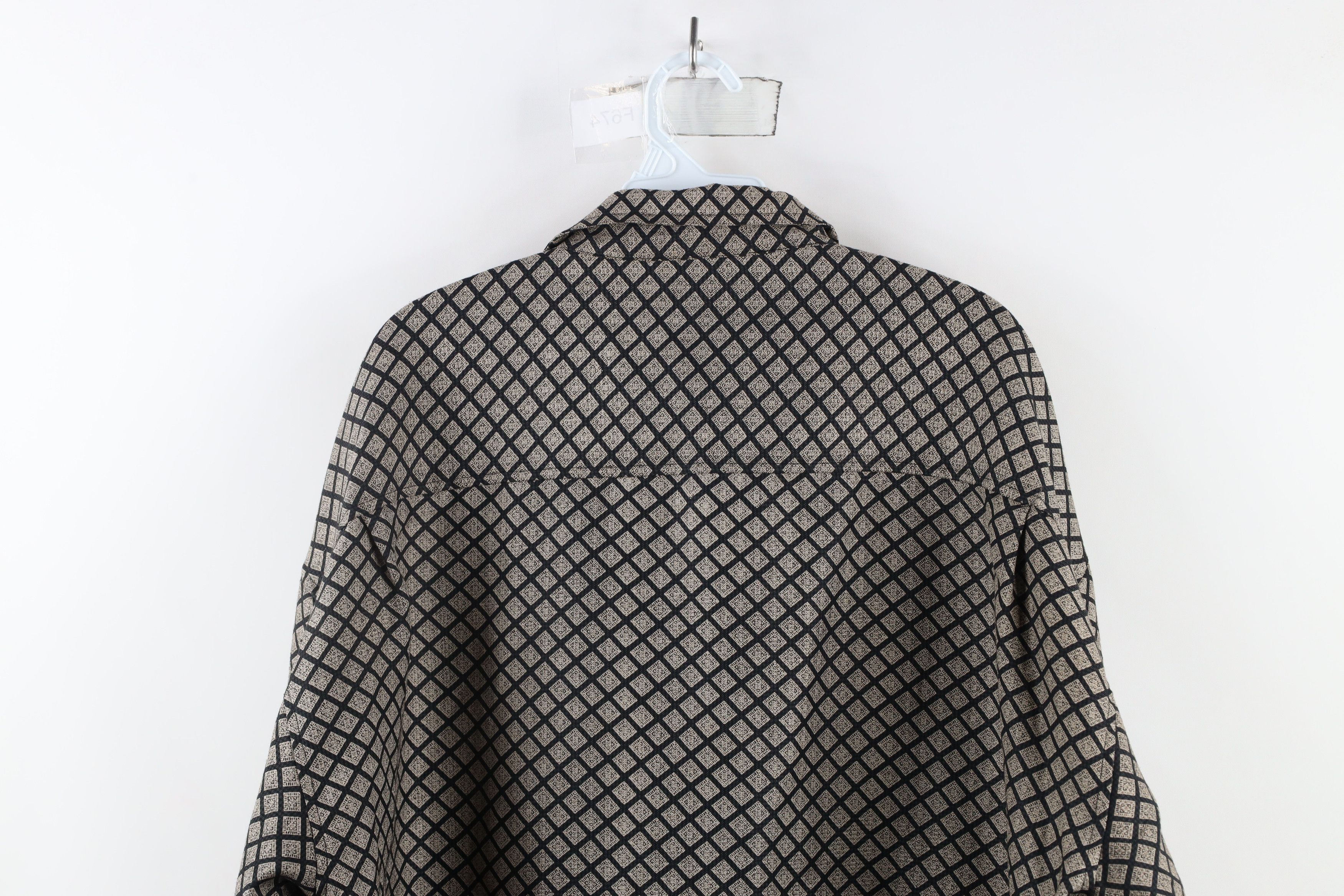 Vintage Vintage 90s Streetwear Geometric Collared Button Shirt Size US XL / EU 56 / 4 - 10 Thumbnail