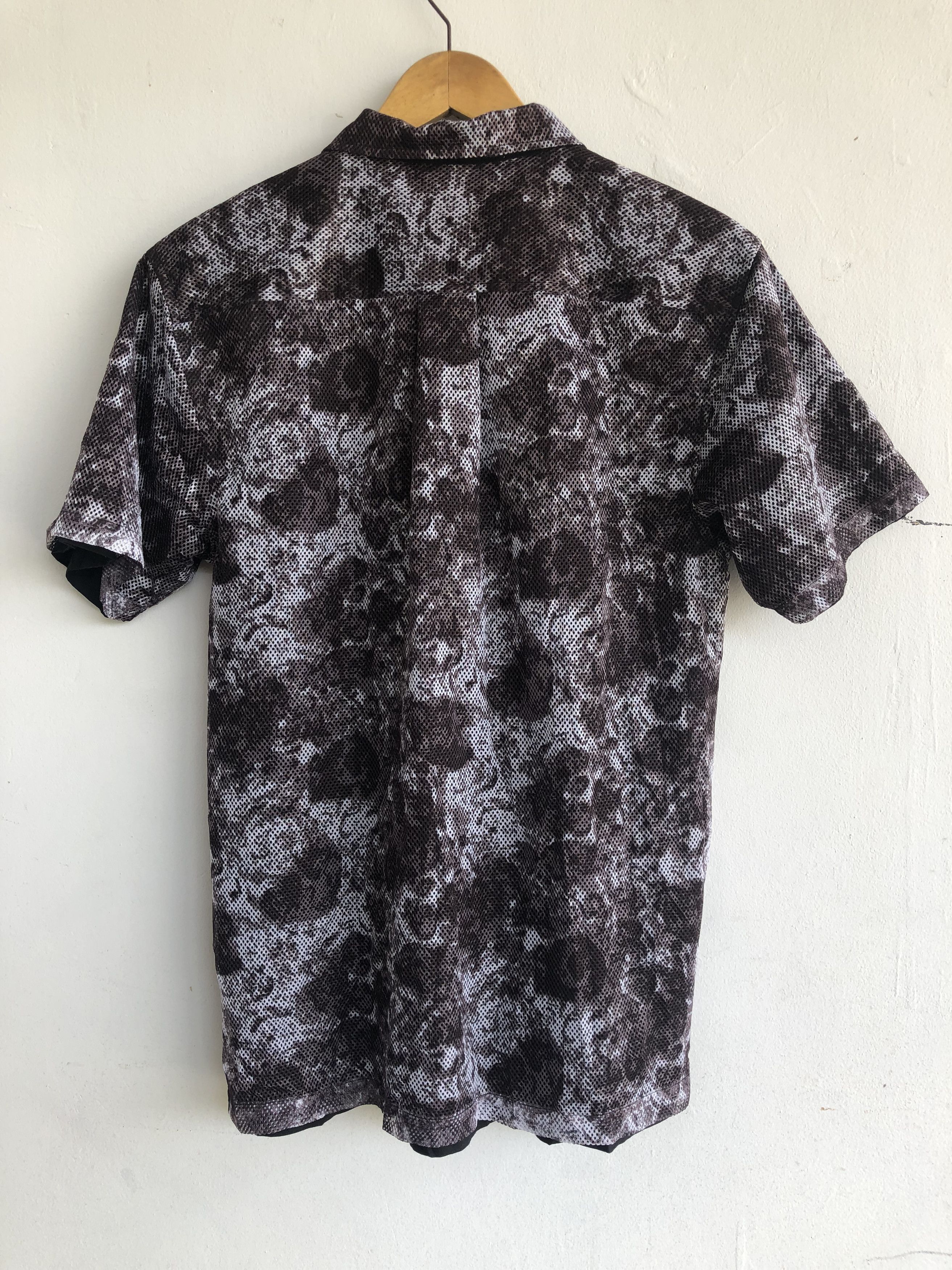 If Six Was Nine × Japanese Brand × Le Grande Bleu (L.G.B.) Y2k Badger Poem mesh button shirt Size US M / EU 48-50 / 2 - 5 Thumbnail