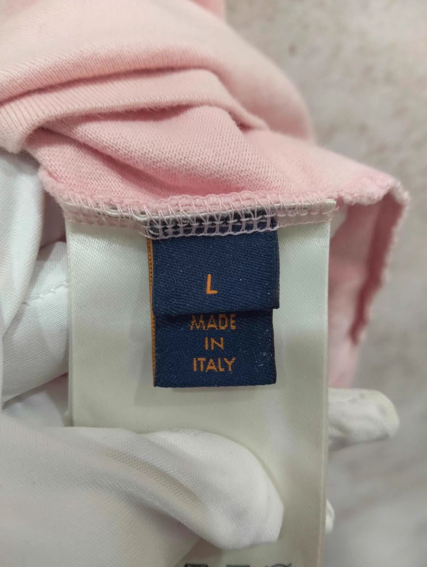 Louis Vuitton LV Pink Embossed Logo Short Sleeve Tee L Size L / US 10 / IT 46 - 6 Thumbnail