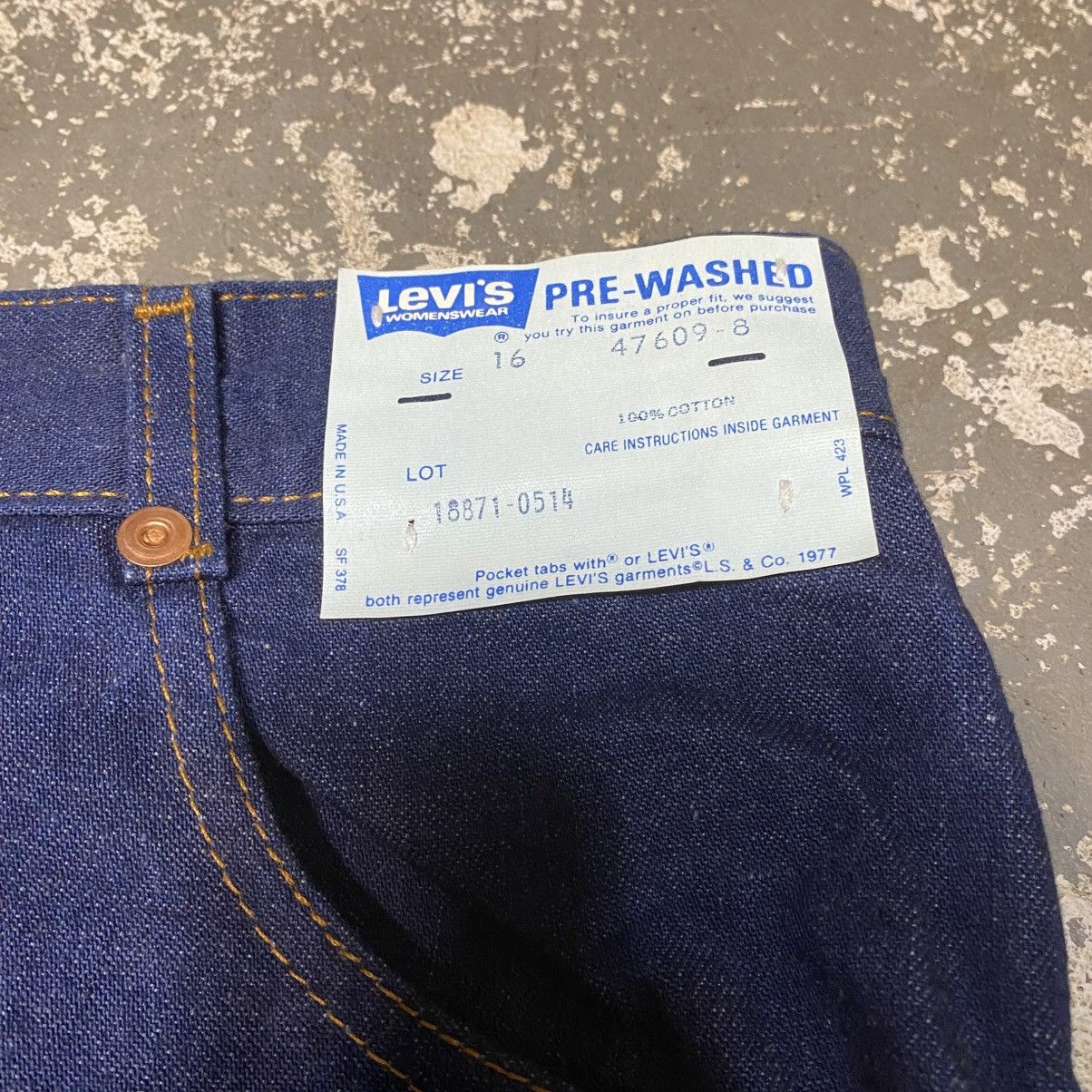 Levi's × Vintage Vintage Levi’s Womenswear 609 Denim Jeans USA NWT 1977 Size US 30 / EU 46 - 3 Thumbnail