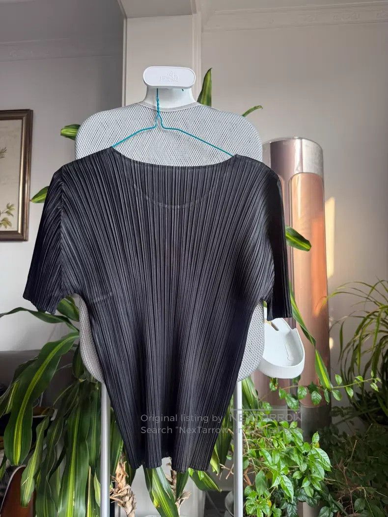 Issey Miyake Issey Miyake Black Short Sleeve Top Size L / US 10 / IT 46 - 5 Thumbnail