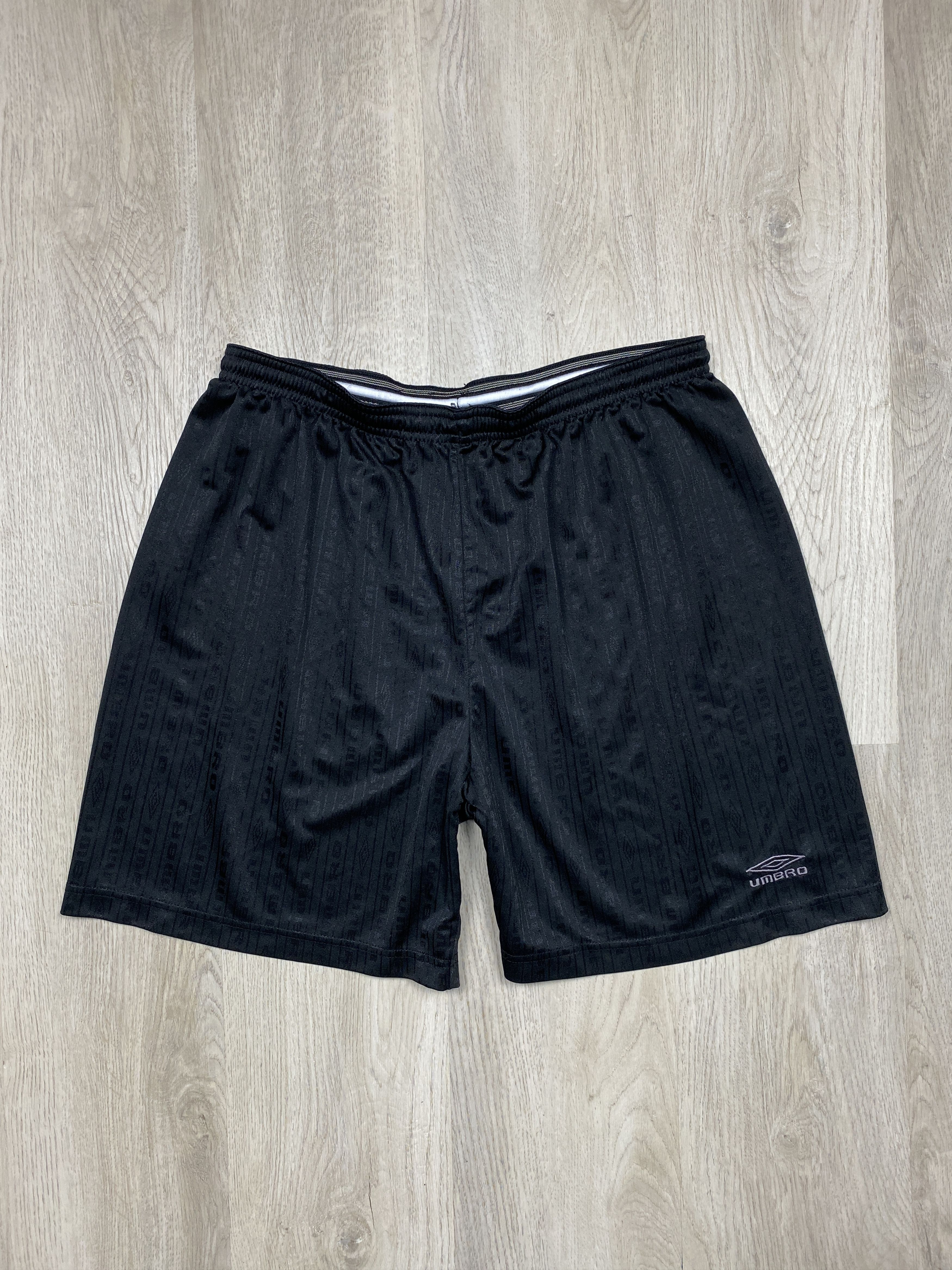 Umbro × Vintage Umbro Vintage Mens Monogram Shorts Y2K Size US 38 / EU 54 - 1 Thumbnail