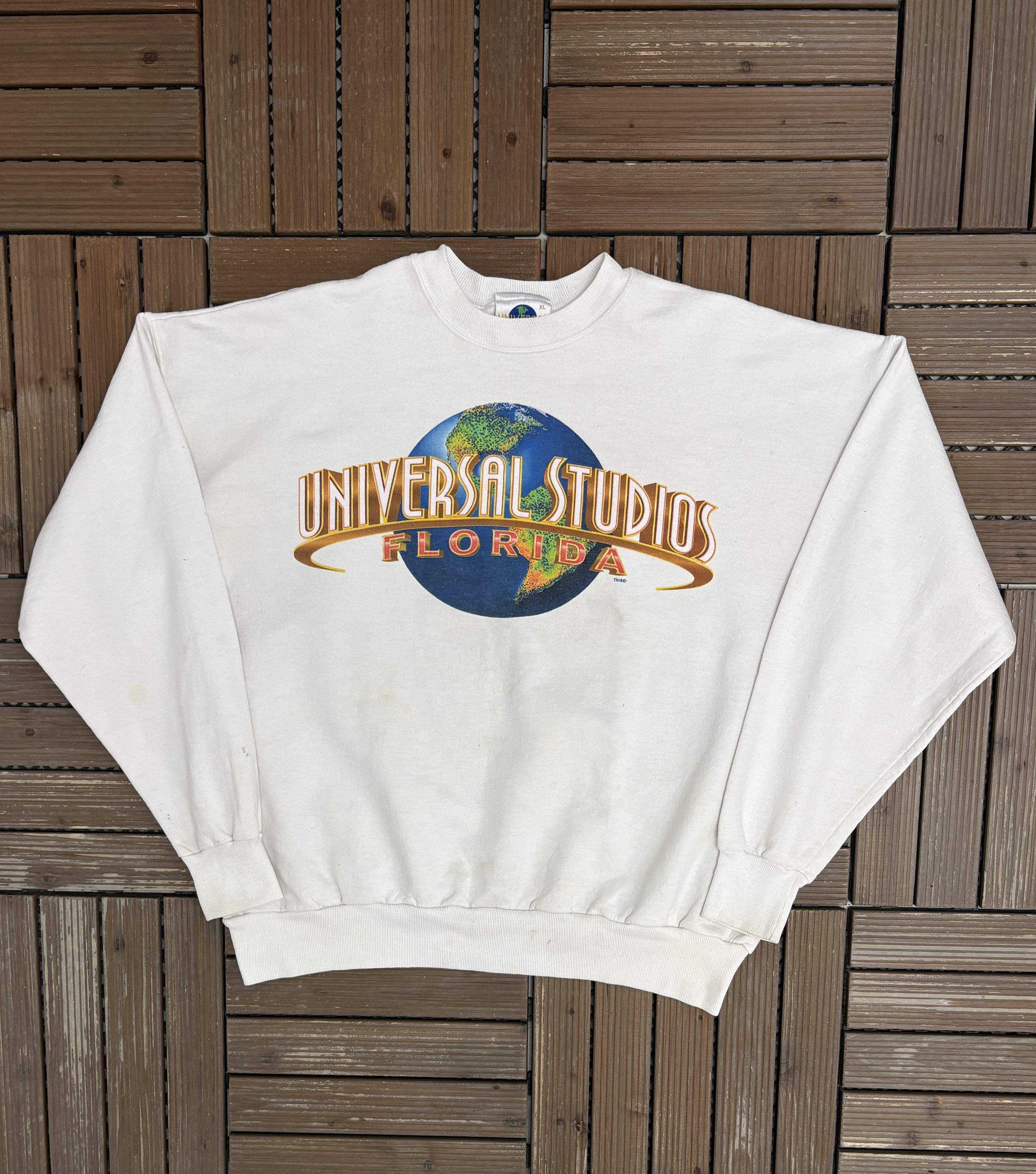 Vintage Universal Studios Florida Vintage White Crewneck Sweater Size US L / EU 52-54 / 3 - 1 Thumbnail
