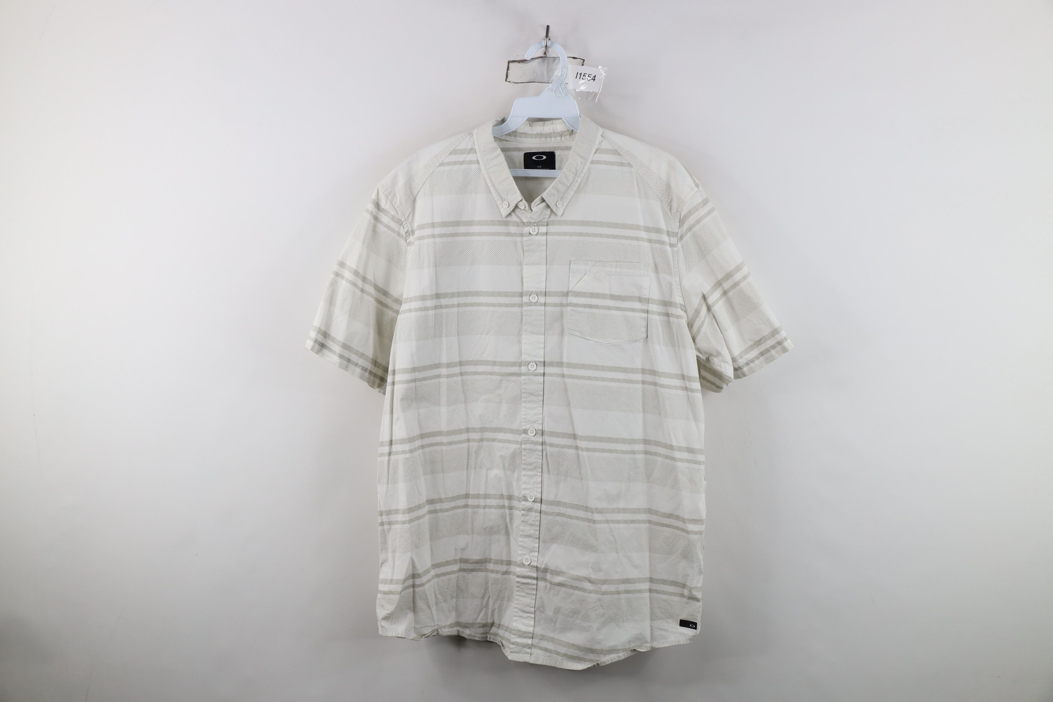 Oakley Vintage Y2K Oakley Short Sleeve Collared Button Down Shirt Size US L / EU 52-54 / 3 - 1 Thumbnail