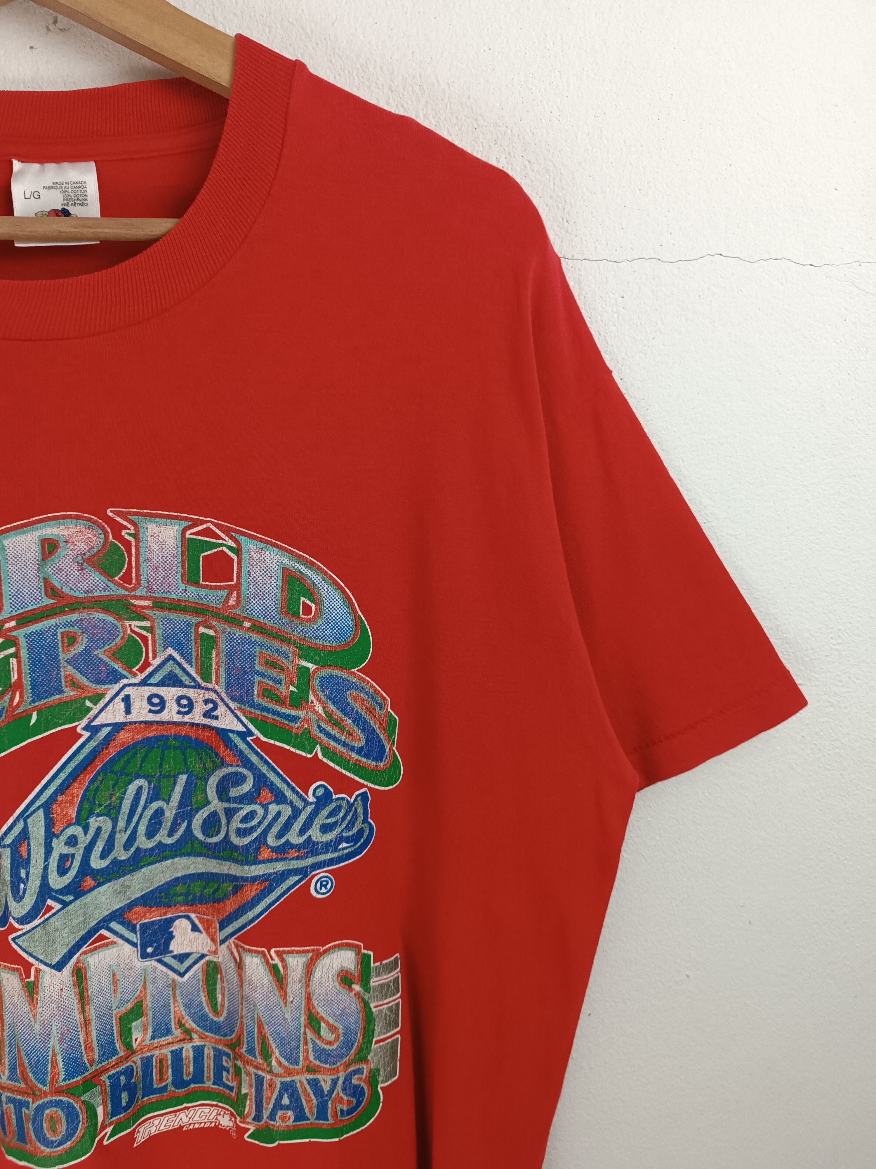 MLB VINTAGE 1992 TORONTO BLUE JAYS CHAMPION WORLD SERIES MLB NBA Size US L / EU 52-54 / 3 - 6 Thumbnail