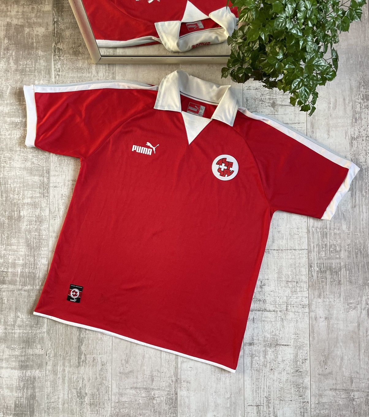 Puma × Vintage Puma Switzerland 2002/2004 Home Football Shirt Vintage Size US XL / EU 56 / 4 - 1 Thumbnail