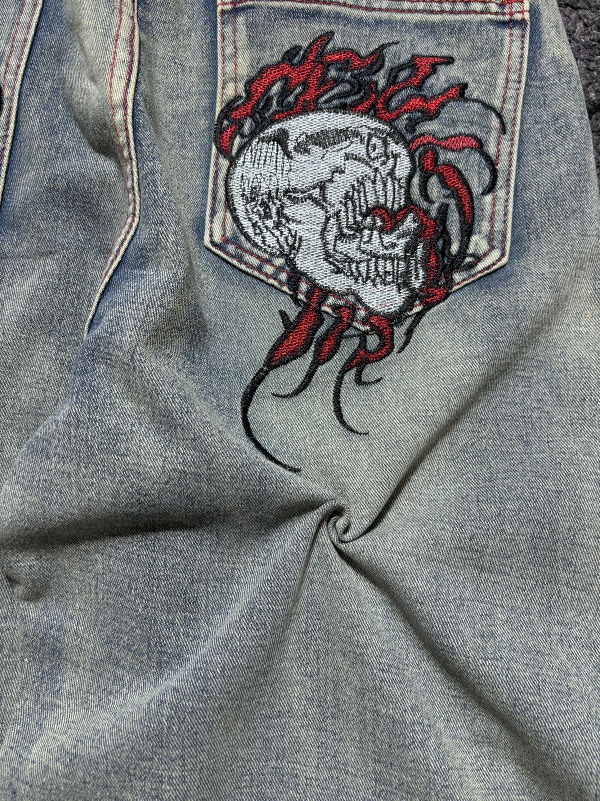 JNCO Vintage rare fire skulls embroidered gray blue baggy jeans Size US 33 - 18 Thumbnail