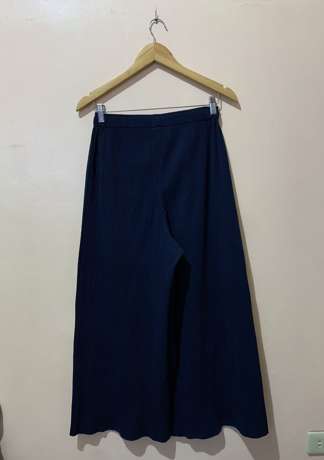 Issey Miyake Issey Miyake - Wide Leg - Pleated Pants - With Flap Size 26" / US 2 / IT 38 - 9 Thumbnail