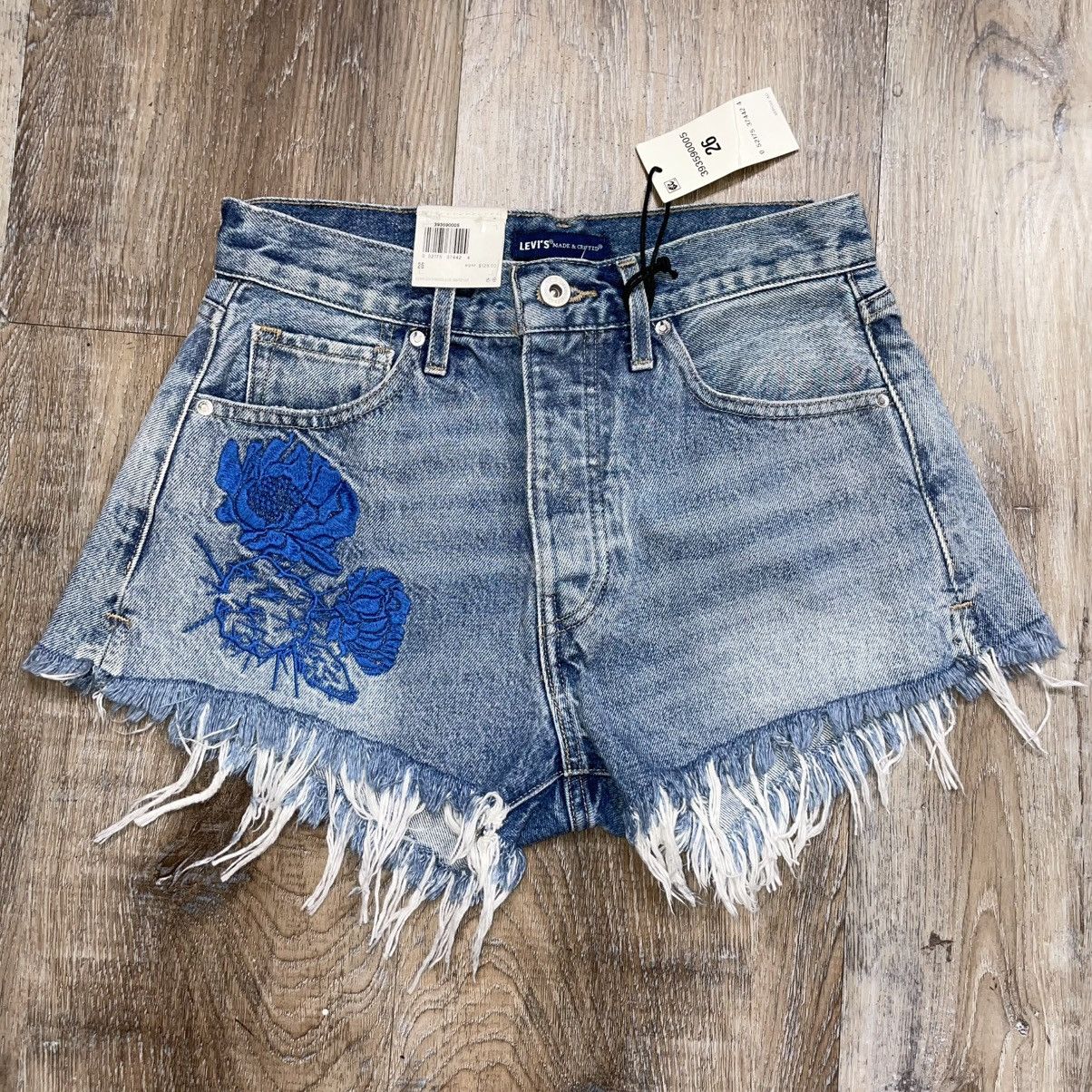 Levi's Made & Crafted BNWT Levis Made Crafted Cropped Denim Shorts Womens 26 NEW Size 26" / US 2 / IT 38 - 1 Thumbnail