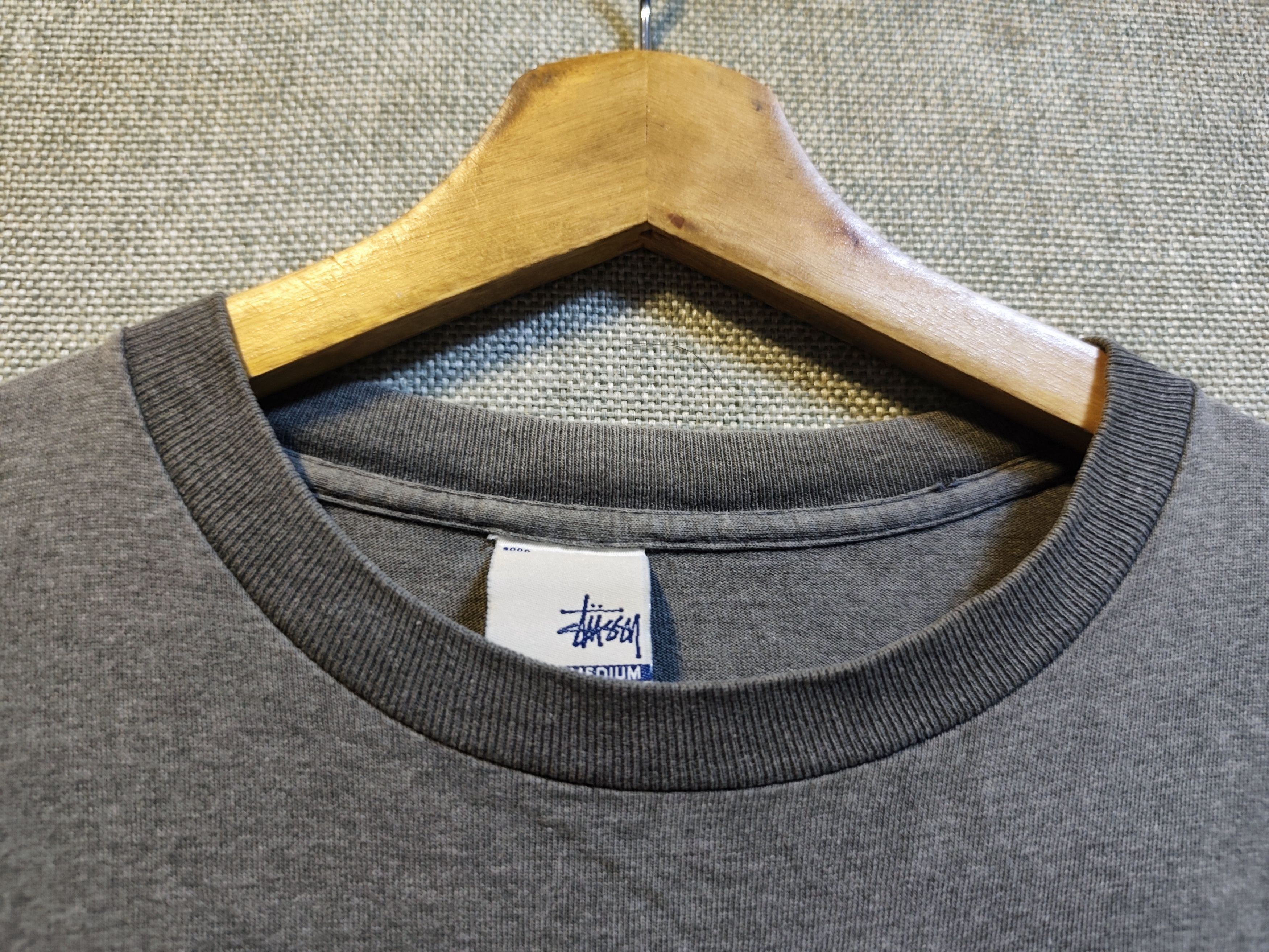 Stussy Vintage 90s Stussy "Think International" Apple Tee Size US M / EU 48-50 / 2 - 5 Thumbnail