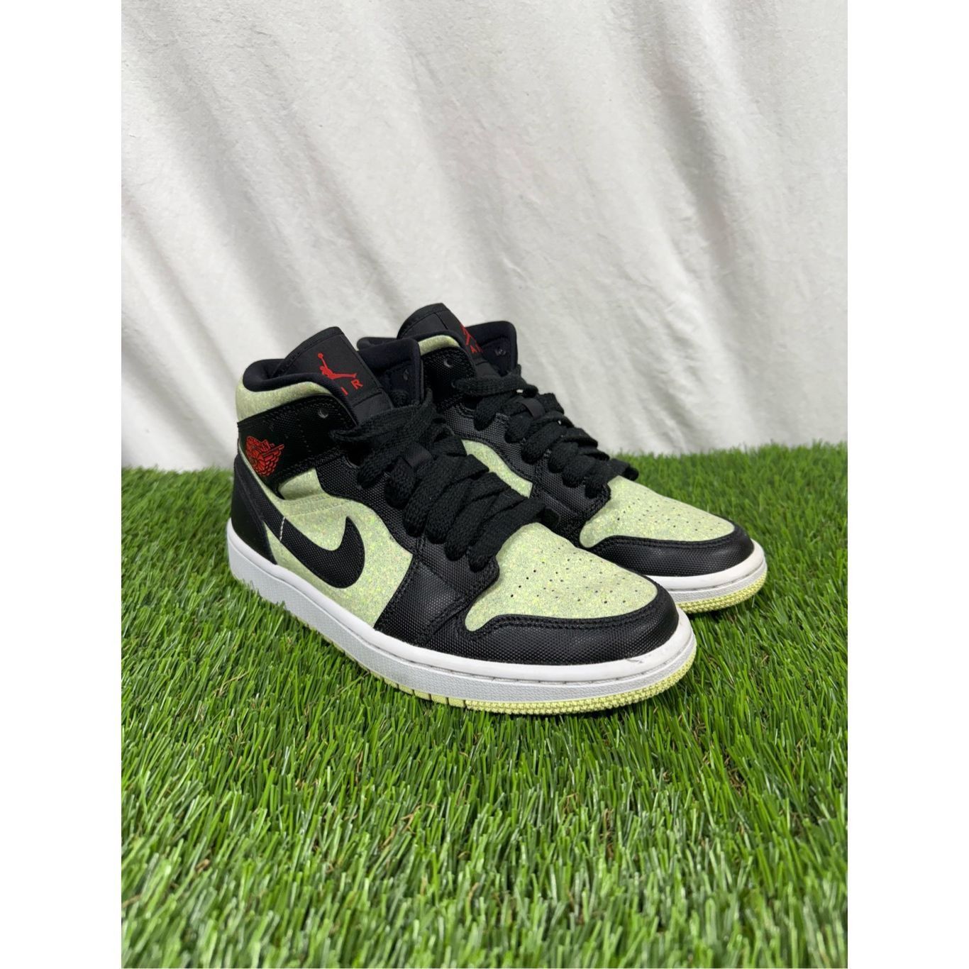 Jordan Brand Size 7.5w/6y - Air Jordan 1 SE Mid Black Barely Volt Women CLEAN Size US 7.5 / IT 37.5 - 1 Thumbnail