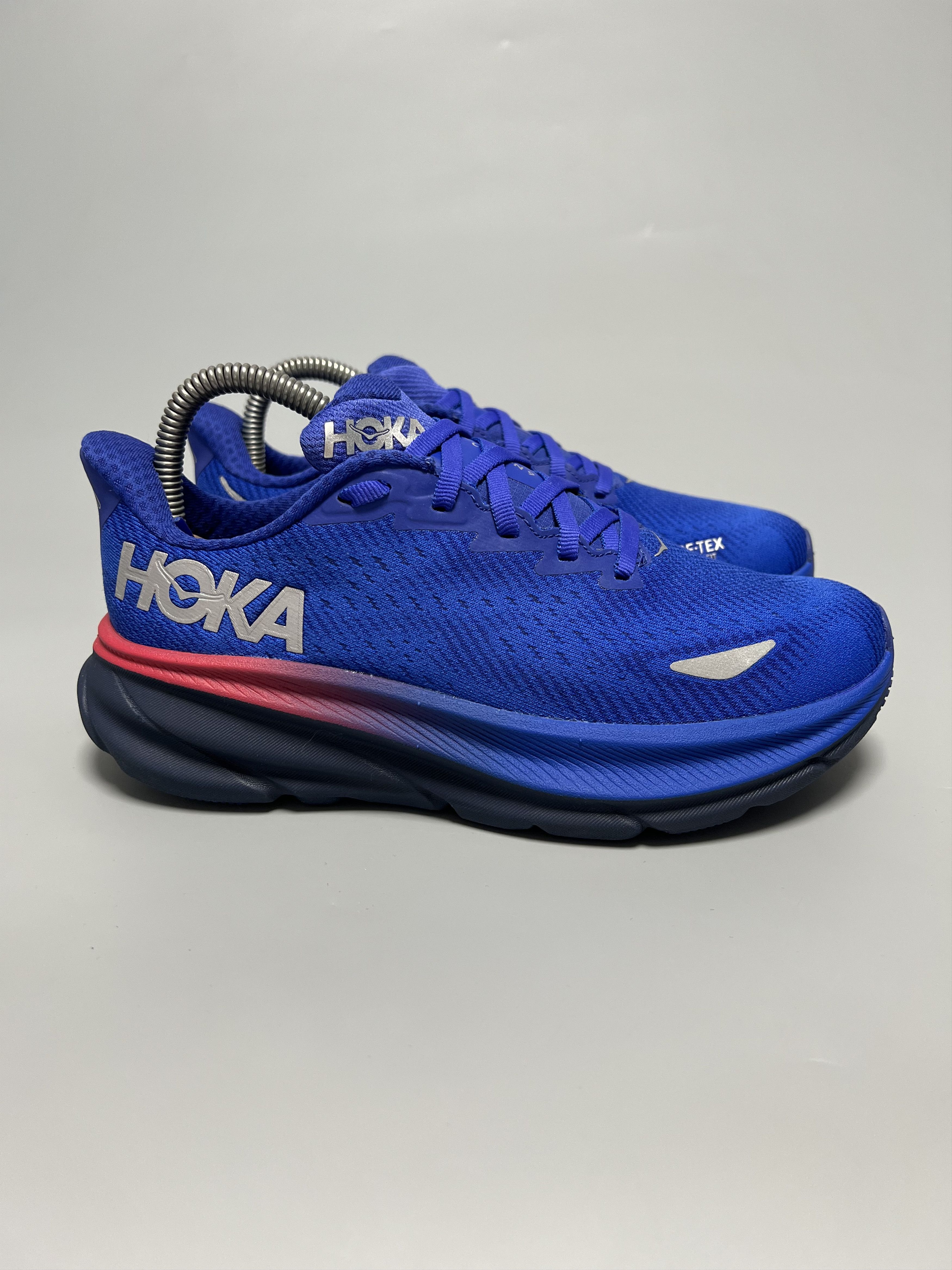 Hoka 5.5B Hoka One One Clifton 9 GTX Gore-Tex Running Shoes Size US 5.5 / IT 35.5 - 1 Thumbnail