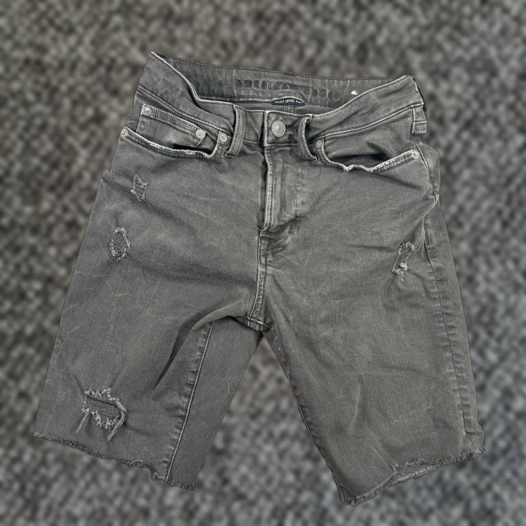 American Eagle Outfitters VINTAGE American Eagle Outfitters Bermuda Shorts Denim Mens Size 26 Green Distressed Flat Front Casual 90s? Size US 26 / EU 42 - 1 Thumbnail