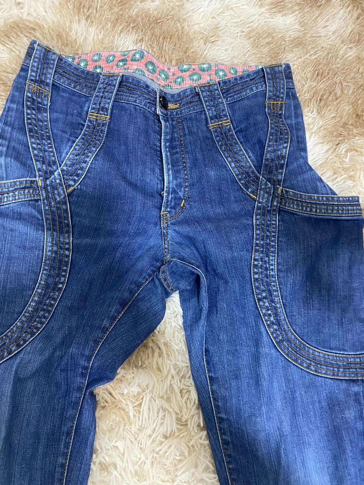 Tsumori Chisato e (Tajuk) Tsumori Chisato Jeans – Unique Stitch Detail – Size US 32 / EU 48 - 2 Thumbnail