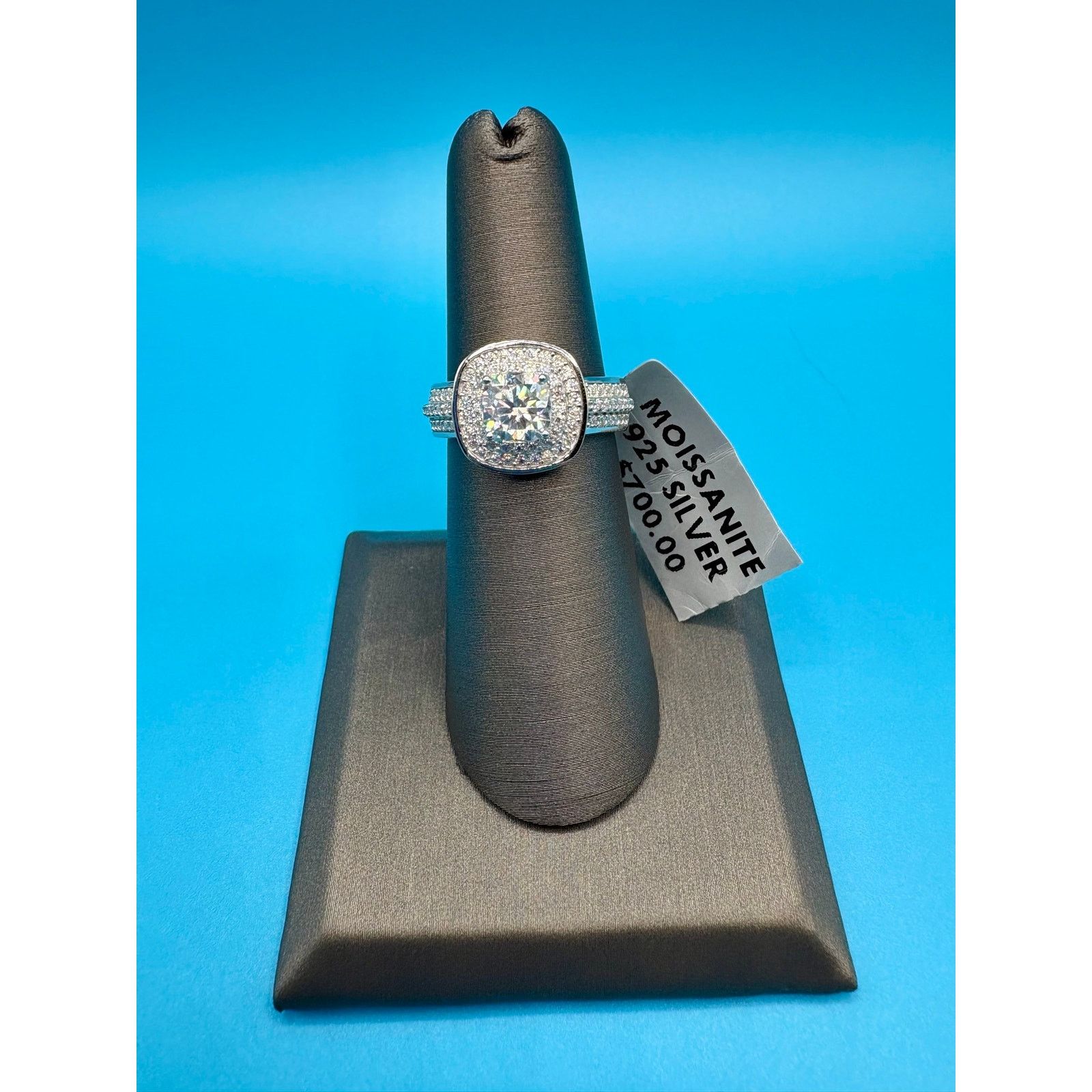 Jewelry NWT Sz.6 - Womens 1.75ct Moissanite Ring, Stamped 925 Silver Size ONE SIZE - 10 Thumbnail