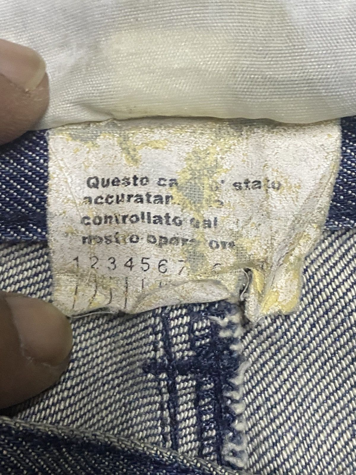 Dolce & Gabbana Vintage Dolce & Gabbana Distressed Distressed Skinny Jeans Size US 30 / EU 46 - 18 Thumbnail