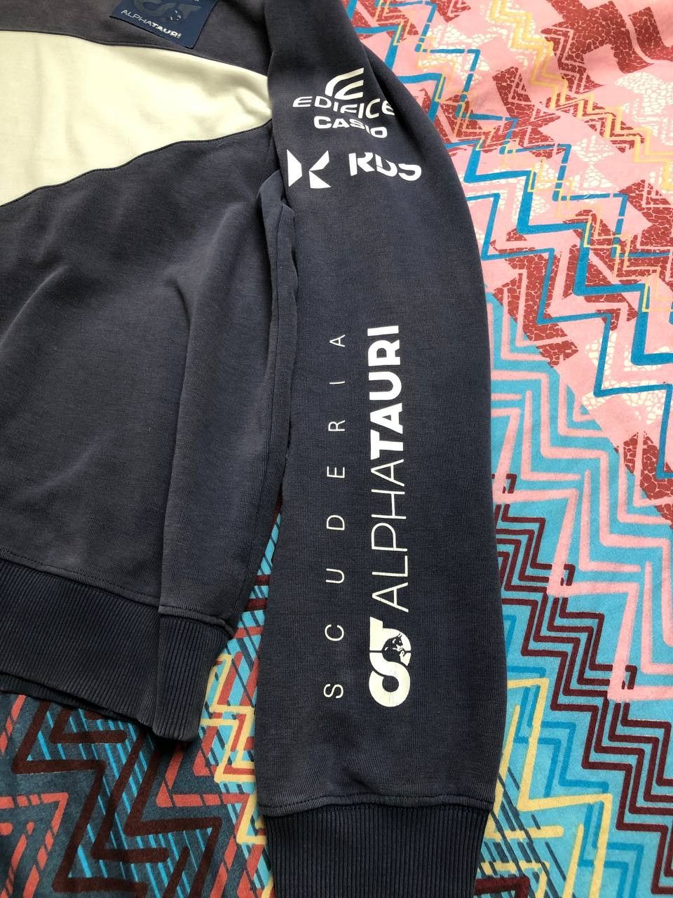 Vintage vintage streetwear Alphatauri logo Sweatshirt hoodie Size US L / EU 52-54 / 3 - 9 Thumbnail