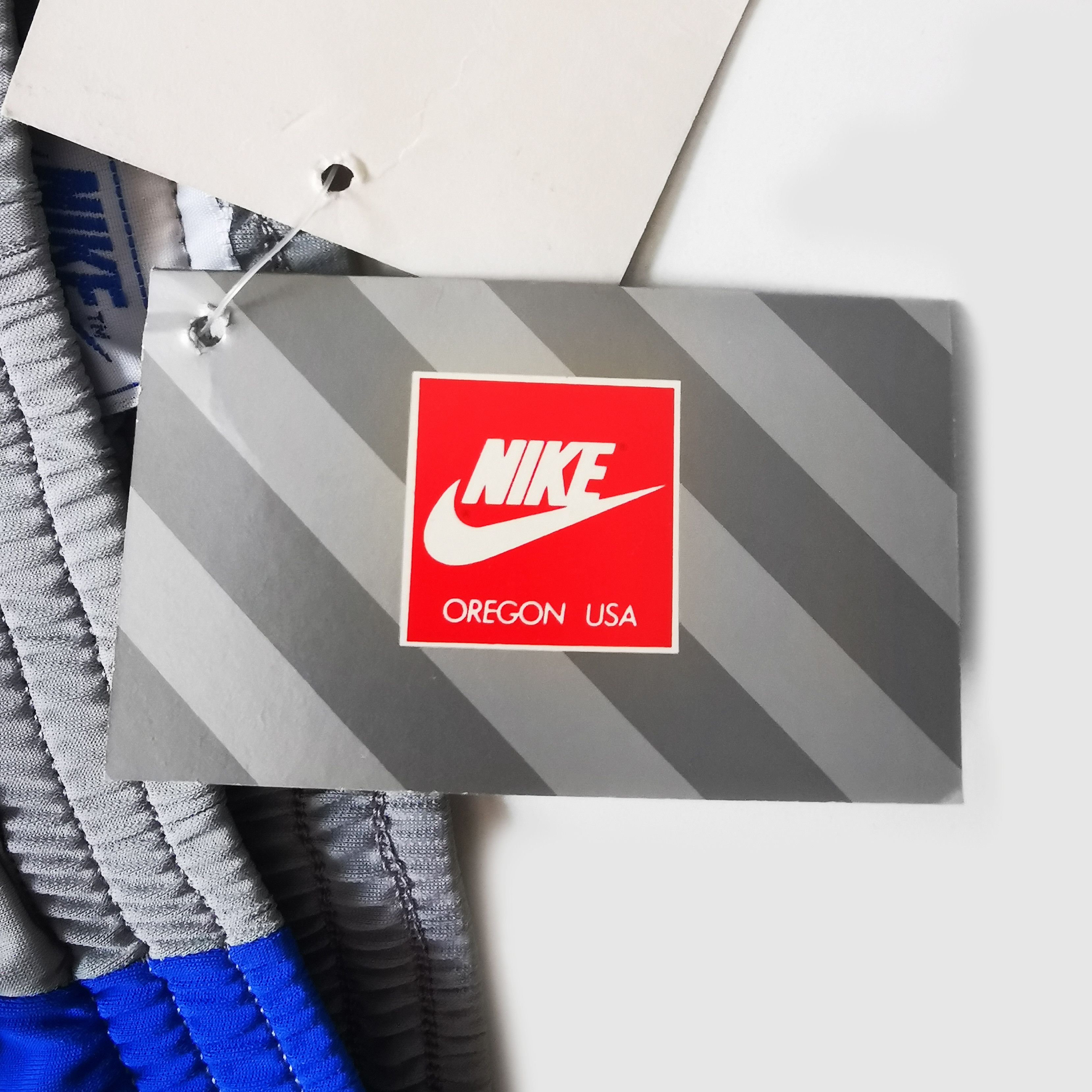 Nike NOS OG 80s Nike Interval vintage shorts running nylon Spain Size 30" / US 8 / IT 44 - 7 Thumbnail