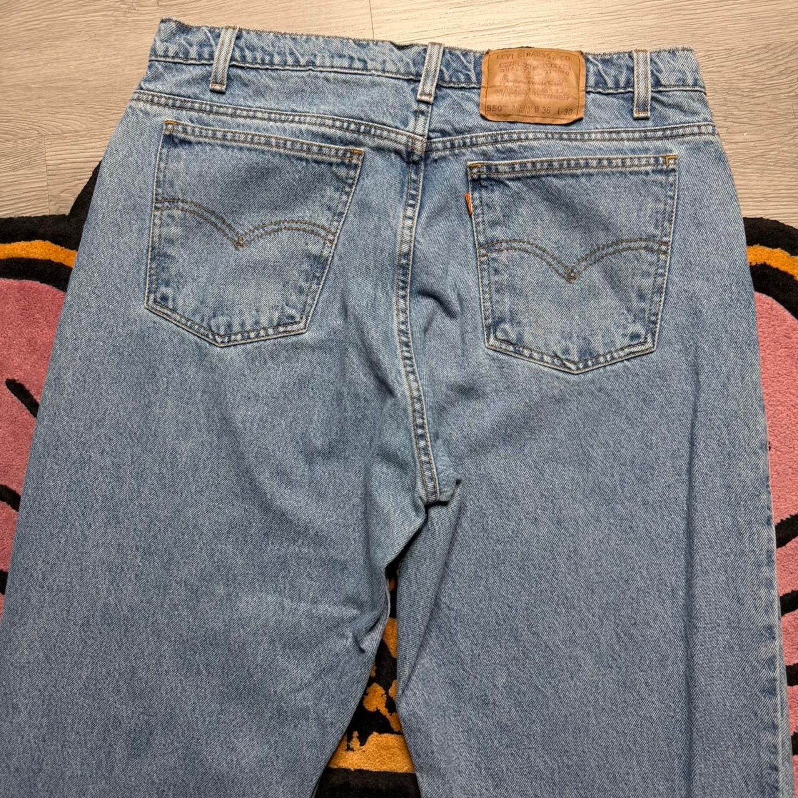 Levi's Vintage 90’s Levi’s 550 Relaxed Fit Tapered Leg Jeans 36x28 Size US 36 / EU 52 - 8 Thumbnail
