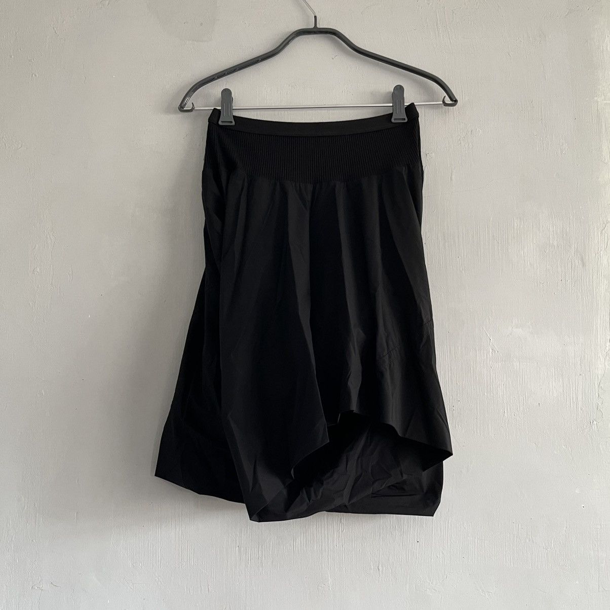Rick Owens SS18 Rick Owens Bud Boner Shorts Size 26" / US 2 / IT 38 - 1 Thumbnail