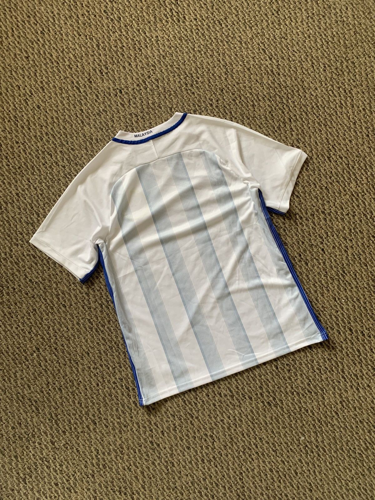 Nike Nike 2016 Malaysia National Soccer Team Away Jersey Dri-fit Size US L / EU 52-54 / 3 - 3 Thumbnail