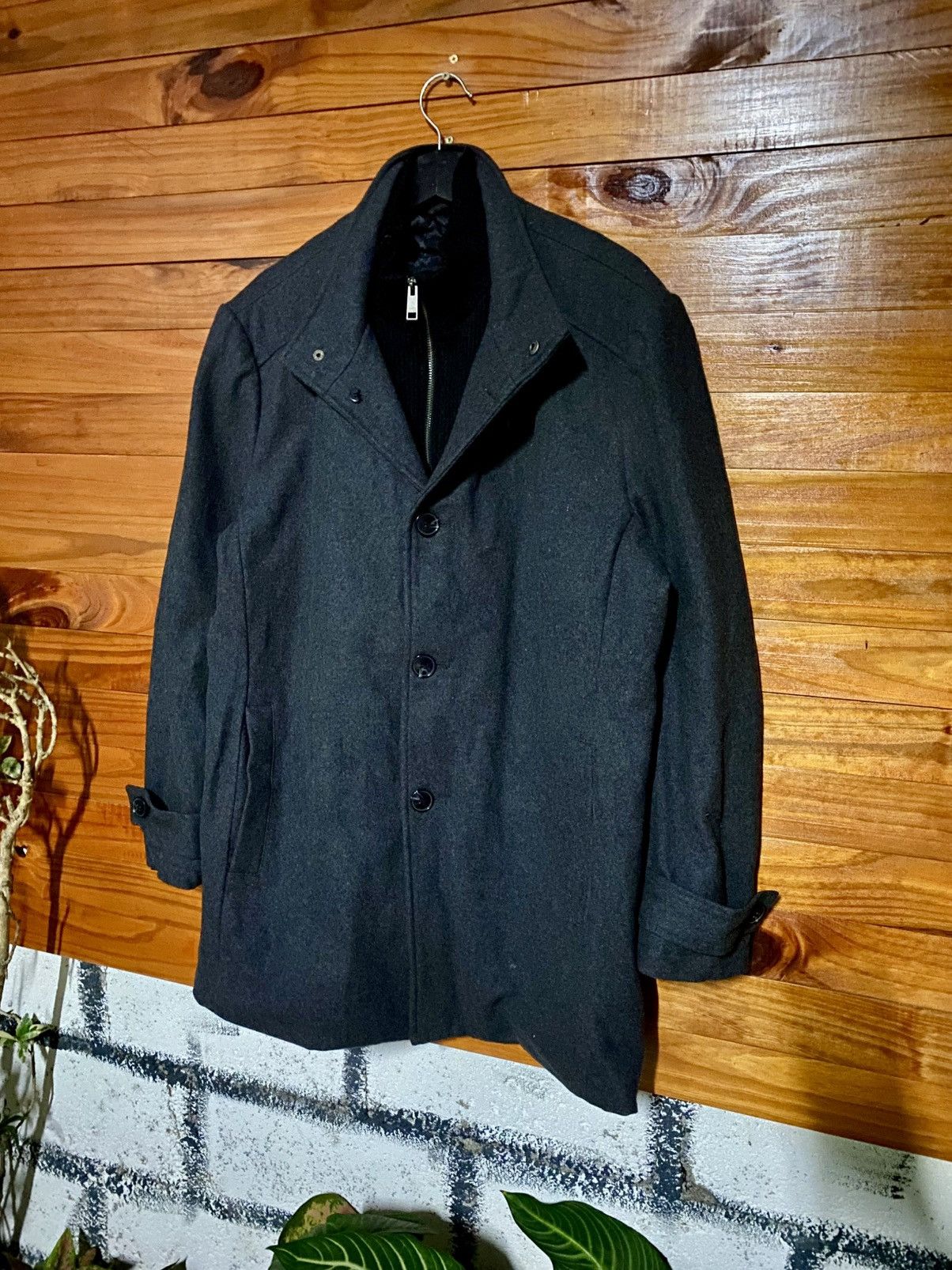 Andrew Marc Marc New York by Andrew Marc Charcoal Wool-Blend Overcoat Size US L / EU 52-54 / 3 - 4 Thumbnail
