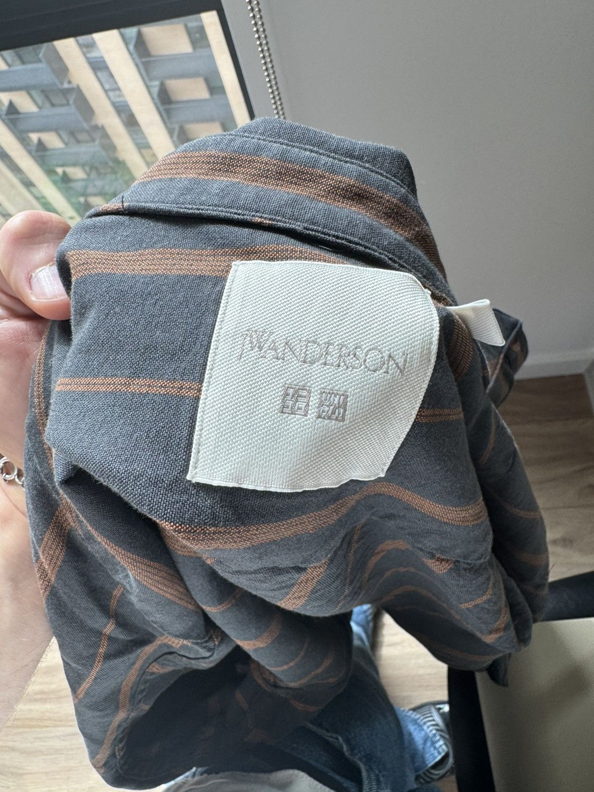 JW Anderson × Uniqlo JW Anderson collab cropped button up shirt Size L / US 10 / IT 46 - 5 Thumbnail