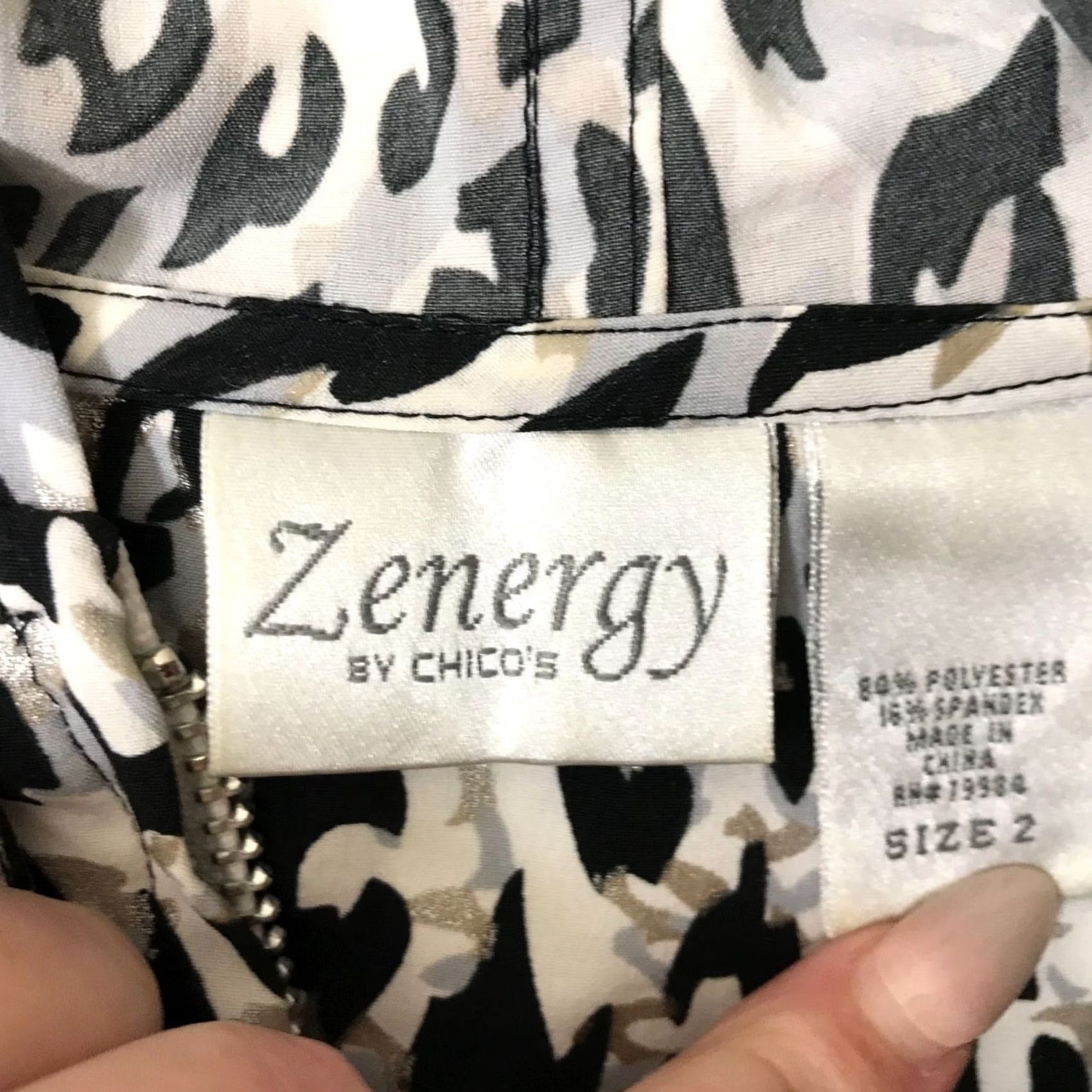Vintage ZENERGY BY CHICO'S WOMEN'S Jacket Full Zip Animal Print Gray/Black/White Medium 2 Casual Travel Size XS / US 0-2 / IT 36-38 - 7 Thumbnail