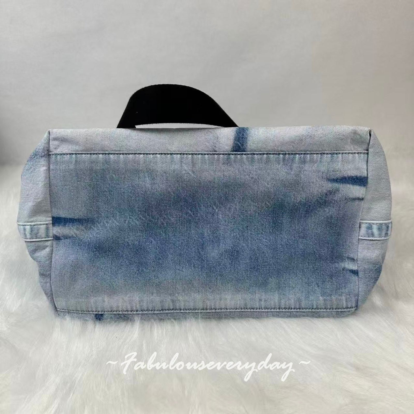 Coach Coach Men Small Tour Tote Loved Denim Charms Sv/Light Indigo Size ONE SIZE - 8 Thumbnail