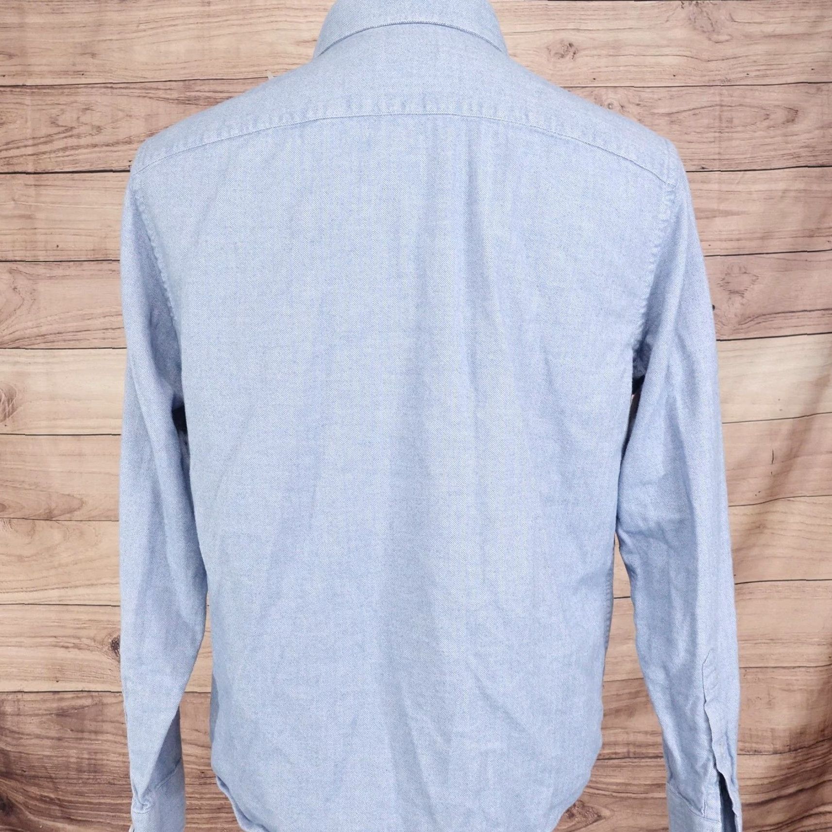 UNTUCKit UNTUCKit Shirt Men Large Blue Herringbone Slim Fit Button-Down Long Sleeve Shirt - 100% Cotton, Twill, Button-Up, Classic Collar, Regular Size L Size US L / EU 52-54 / 3 - 5 Thumbnail