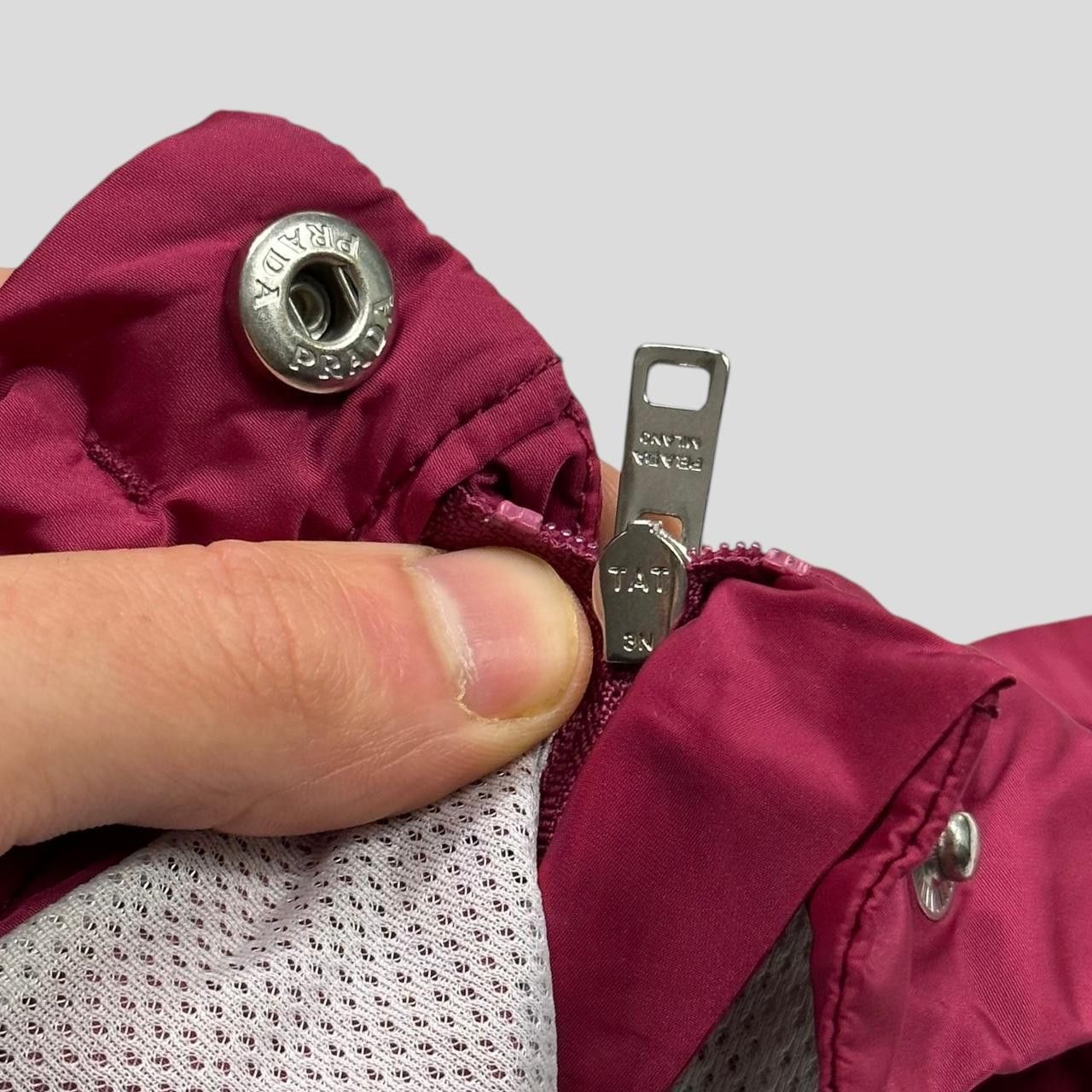 Prada Prada 2015 Nylon Red Tab Stash Pocket Shorts - L Size US 34 / EU 50 - 4 Thumbnail