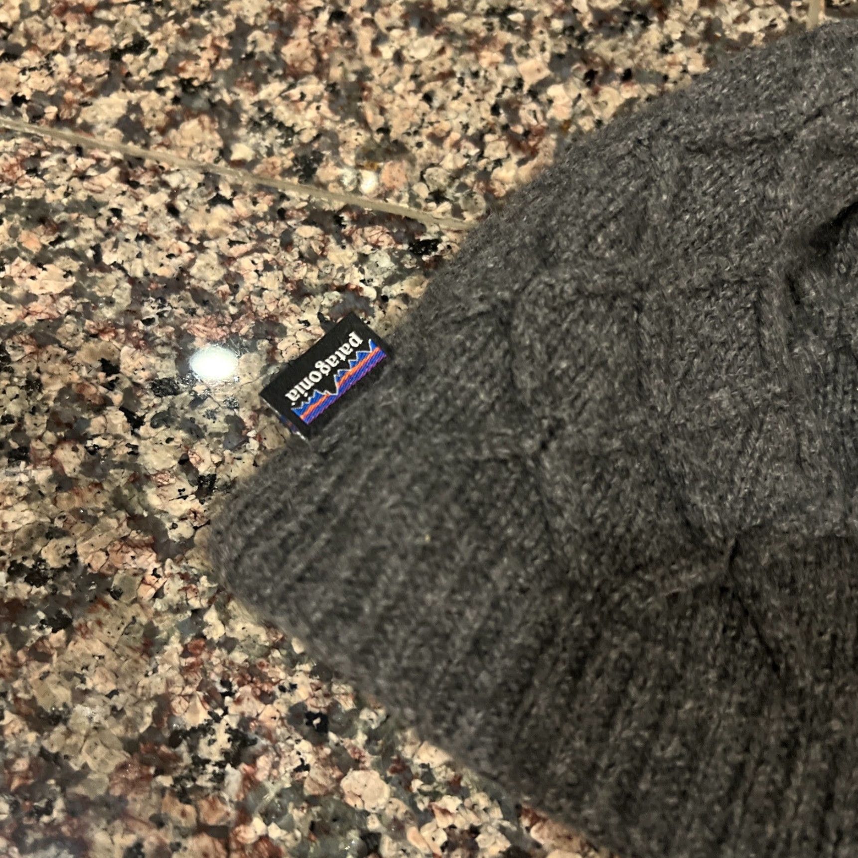 Patagonia Patagonia Womens Honeycomb Knit Beanie Wool Blend Fleece lined Gray Size ONE SIZE - 2 Thumbnail