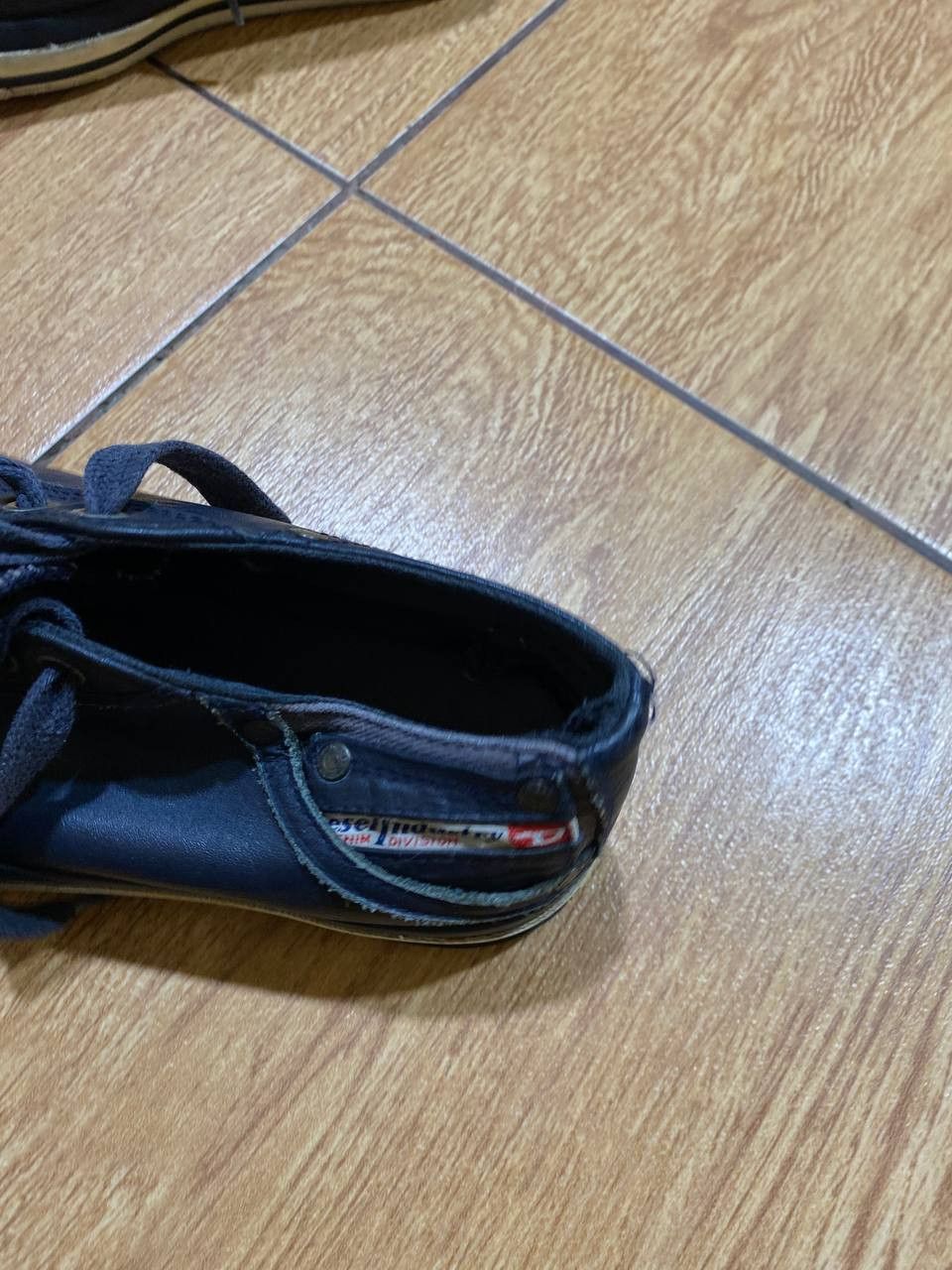 Diesel Streetwear Logo DIESEL VINTAGE Y2K Sneakears Size US 8.5 / IT 38.5 - 6 Thumbnail