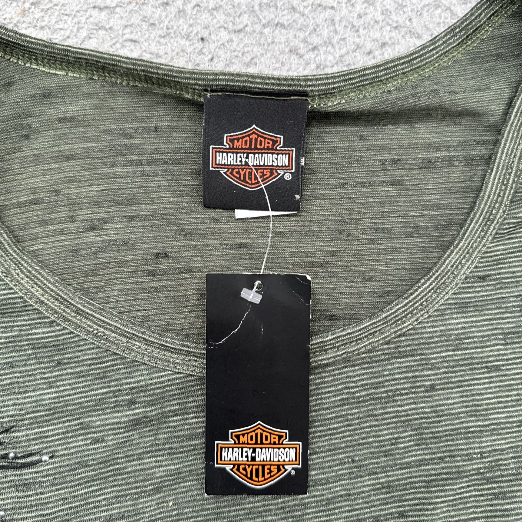 Harley Davidson Harley-Davidson Women's Foliage Long Sleeve Scoop Neck Poncho Shirt XL Green Burnout, T-Shirt, Cotton Blend, Regular, Vintage? Size XL / US 12-14 / IT 48-50 - 3 Thumbnail