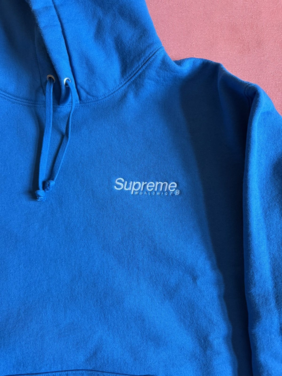 Supreme Supreme Hoodie Worldwide Limited Edition Great Condition Size US M / EU 48-50 / 2 - 3 Thumbnail