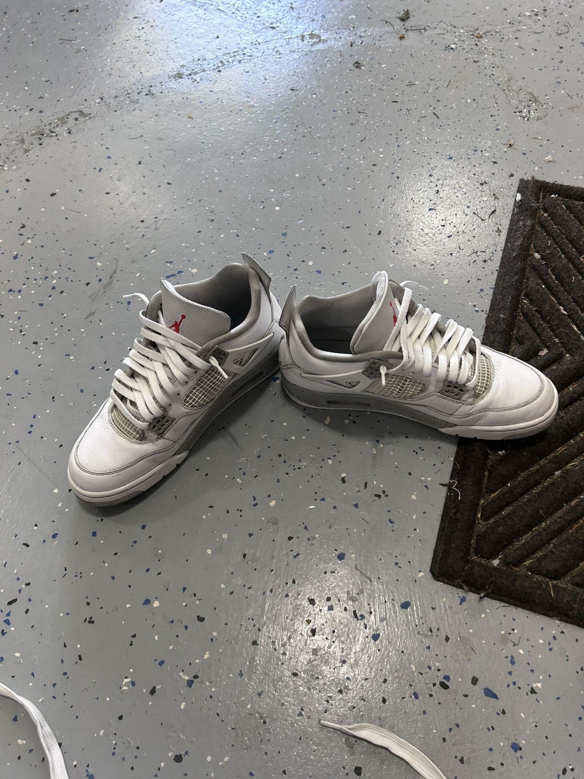 Jordan Brand Jordan 4 white oreos Size US 11 / EU 44 - 1 Thumbnail