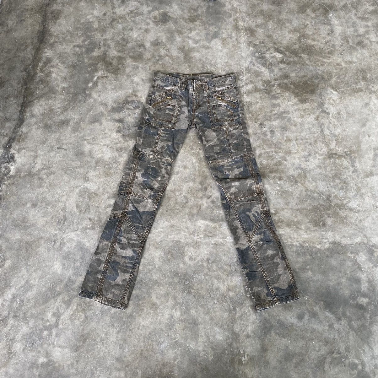 Hysteric Glamour 2000s Grace Continetal - Camo Multipocket Cargo Pants Size US 29 - 1 Thumbnail