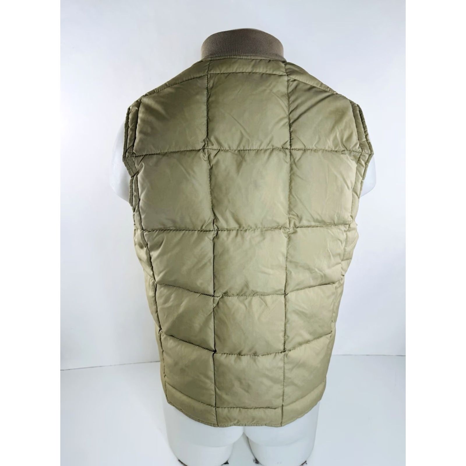 Eddie Bauer VINTAGE Eddie Bauer Vest Mens S Goose Down Beige Nylon Wool Down Vest B10 Size US S / EU 44-46 / 1 - 3 Thumbnail