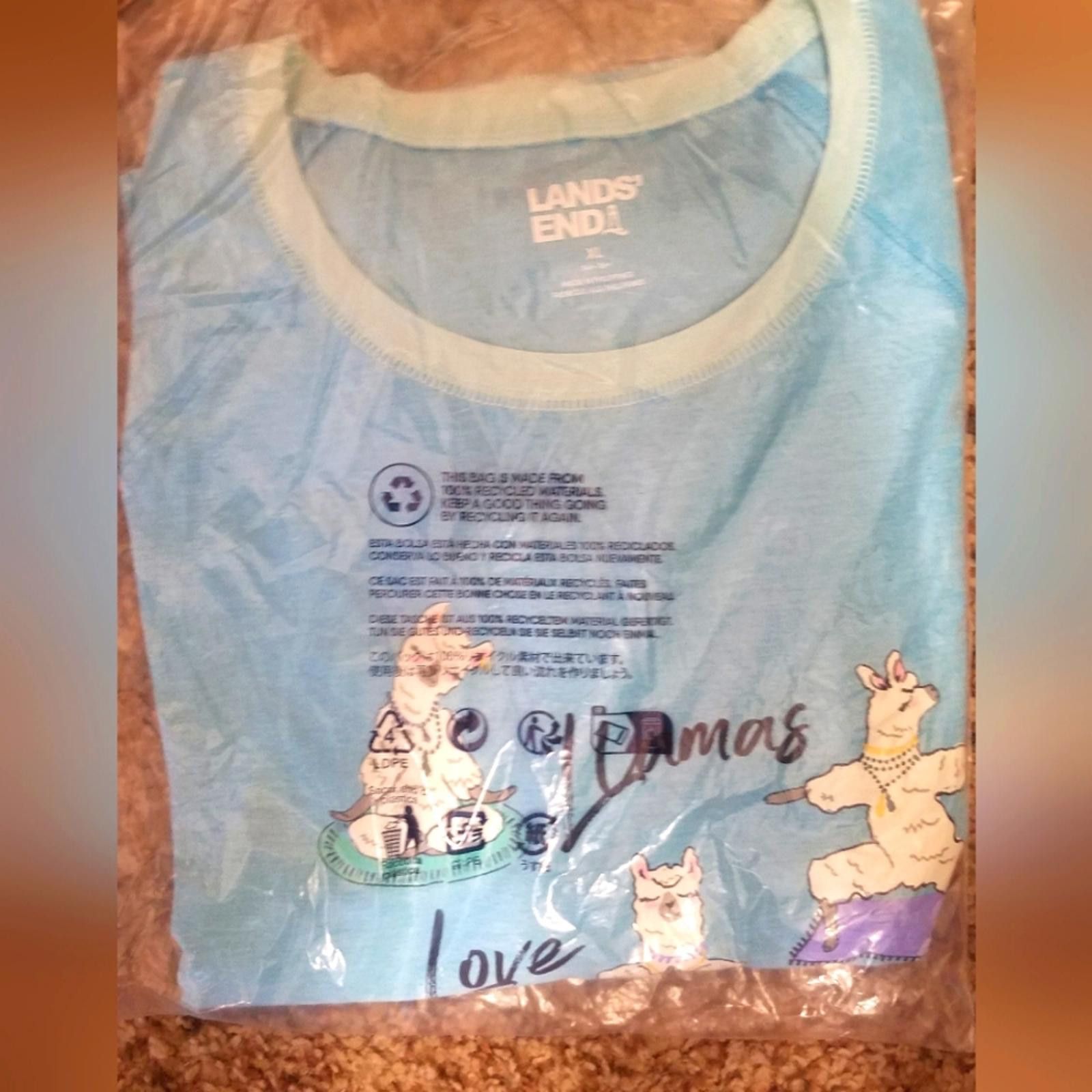 Lands' End NWT Lands' End Blue Llamas Love Yoga Graphic Tee XL Size US XL / EU 56 / 4 - 1 Thumbnail
