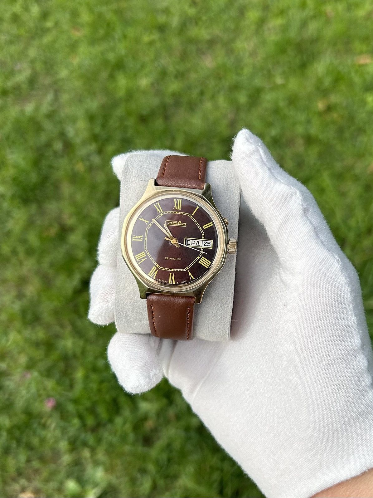 Vintage Vintage Watch Slava Mechanical Made in USSR Authentic 1980s Size ONE SIZE - 12 Thumbnail