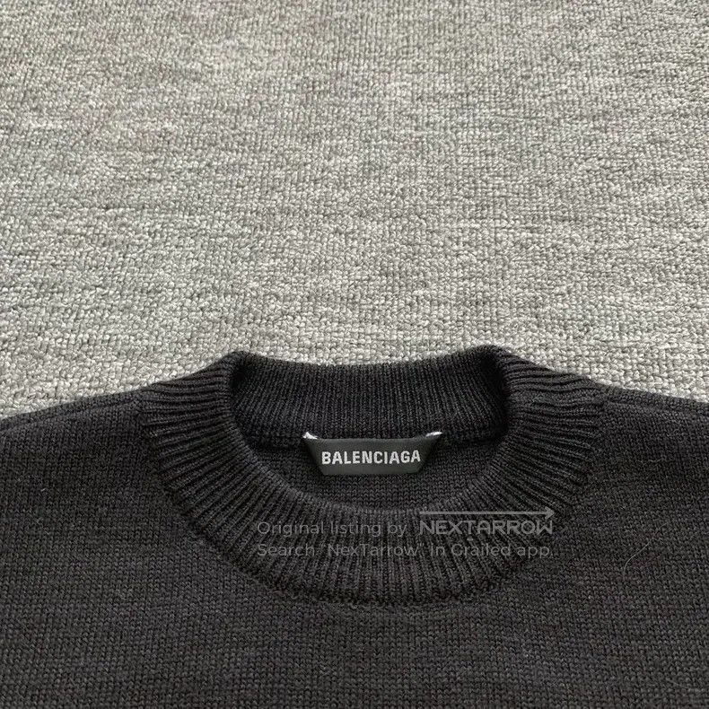 Balenciaga Balenciaga Black Multilingual Sweater Size XS Size US XS / EU 42 / 0 - 5 Thumbnail
