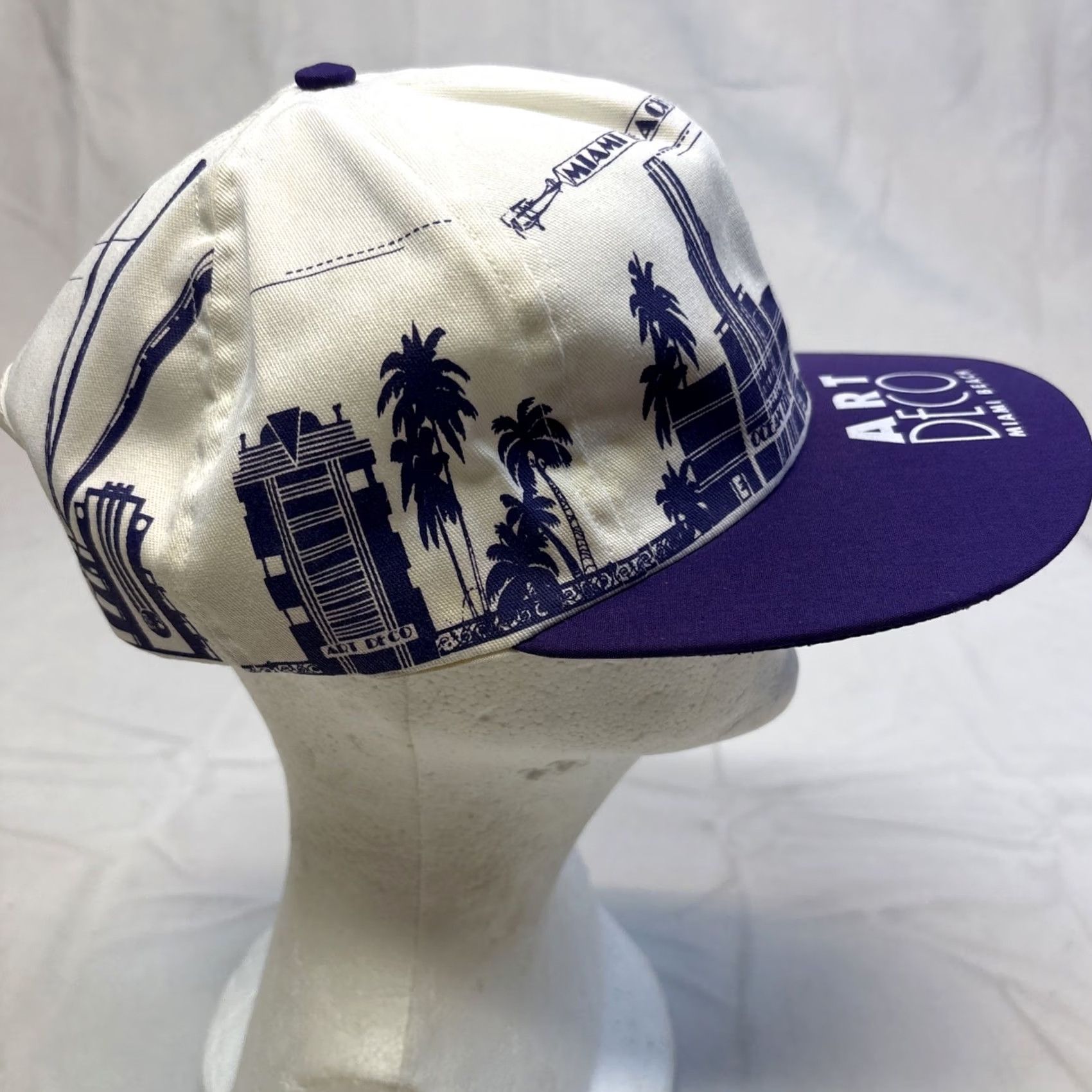 Vintage VINTAGE Unbranded Snapback Hat USA Art Deco Miami Beach Skyline Purple White White One Size Men Hats Mens Size ONE SIZE - 5 Thumbnail