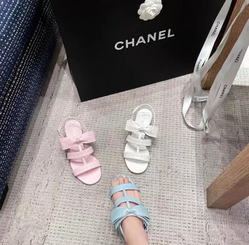 Chanel Chanel Blush Bow Lambskin Sandals 38C Size US 7.5 / IT 37.5 - 6 Thumbnail