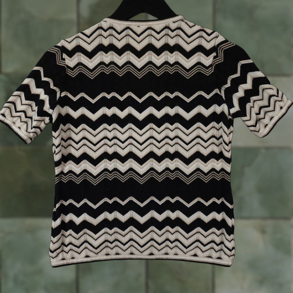 Loft LOFT Sweater Womens MP Black Beige Chevron Striped Button Up V Neck Size M / US 6-8 / IT 42-44 - 1 Thumbnail